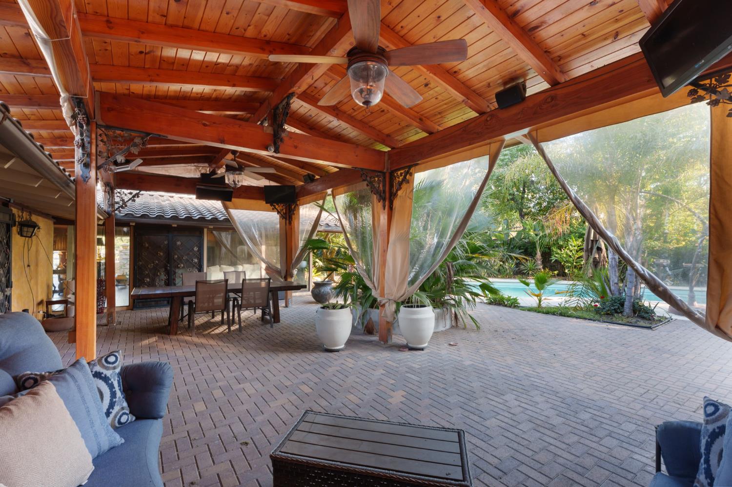 5151 N Van Ness Blvd, Fresno, CA 93711