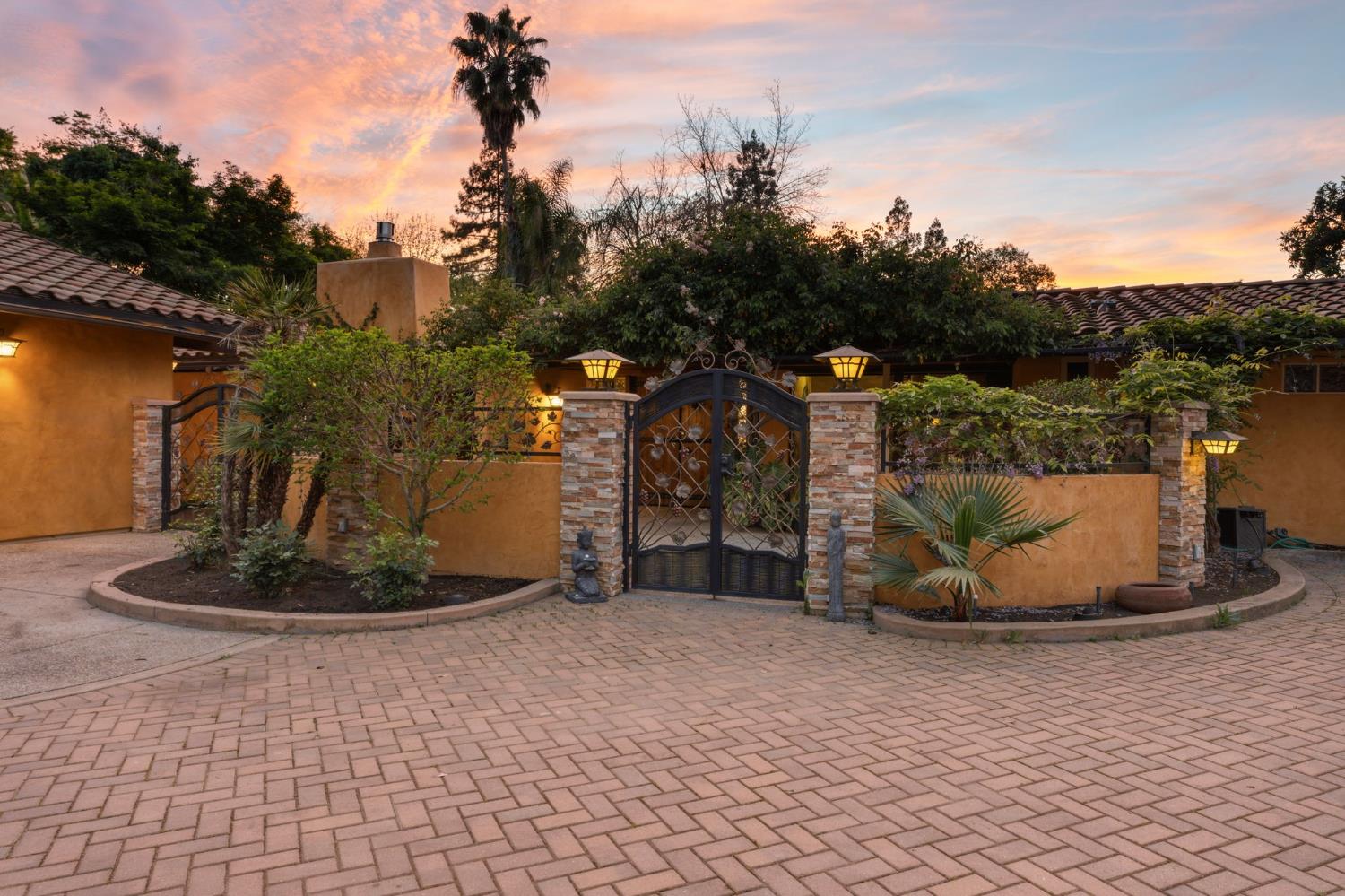 5151 N Van Ness Blvd, Fresno, CA 93711