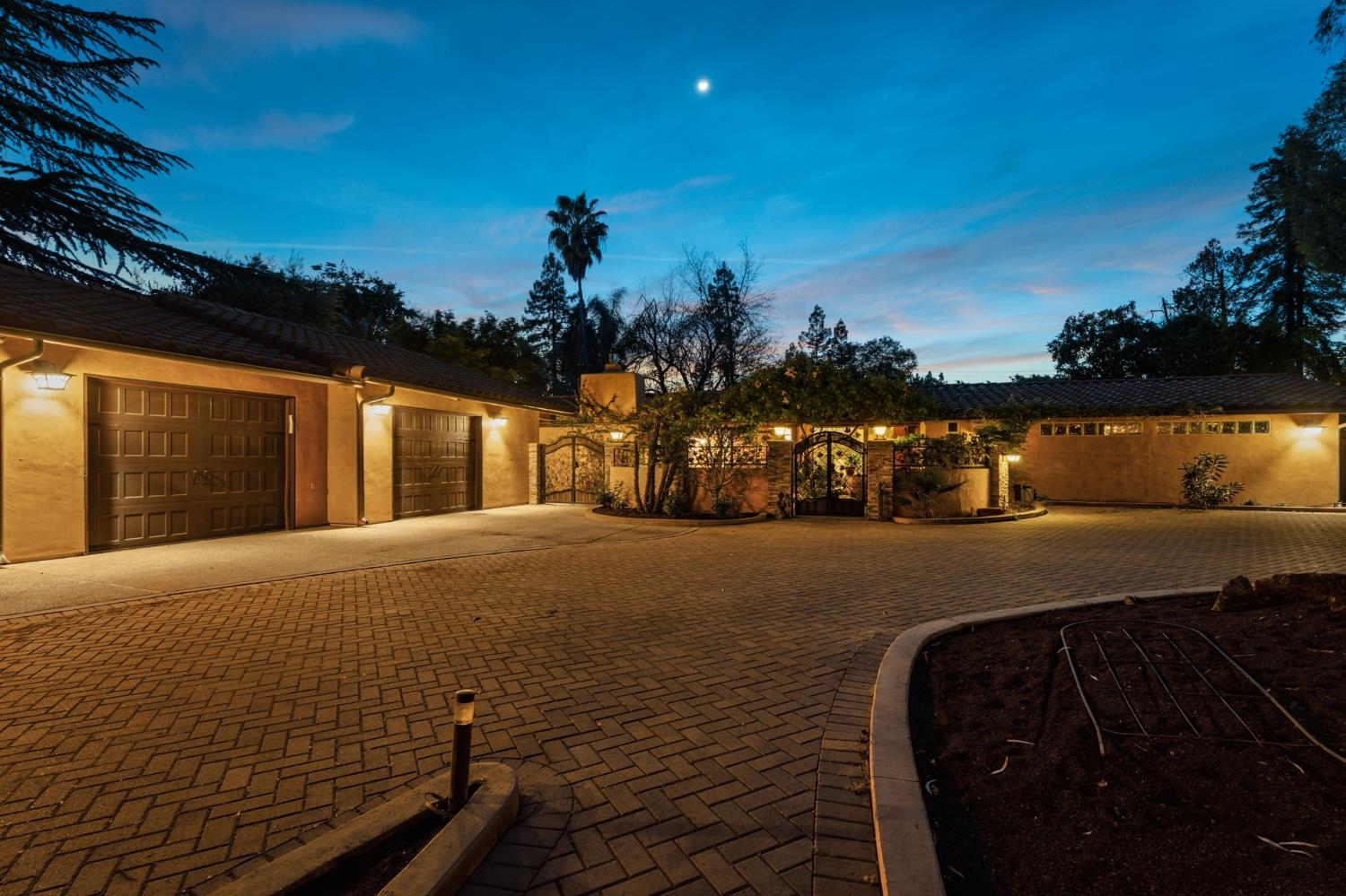 5151 N Van Ness Blvd, Fresno, CA 93711