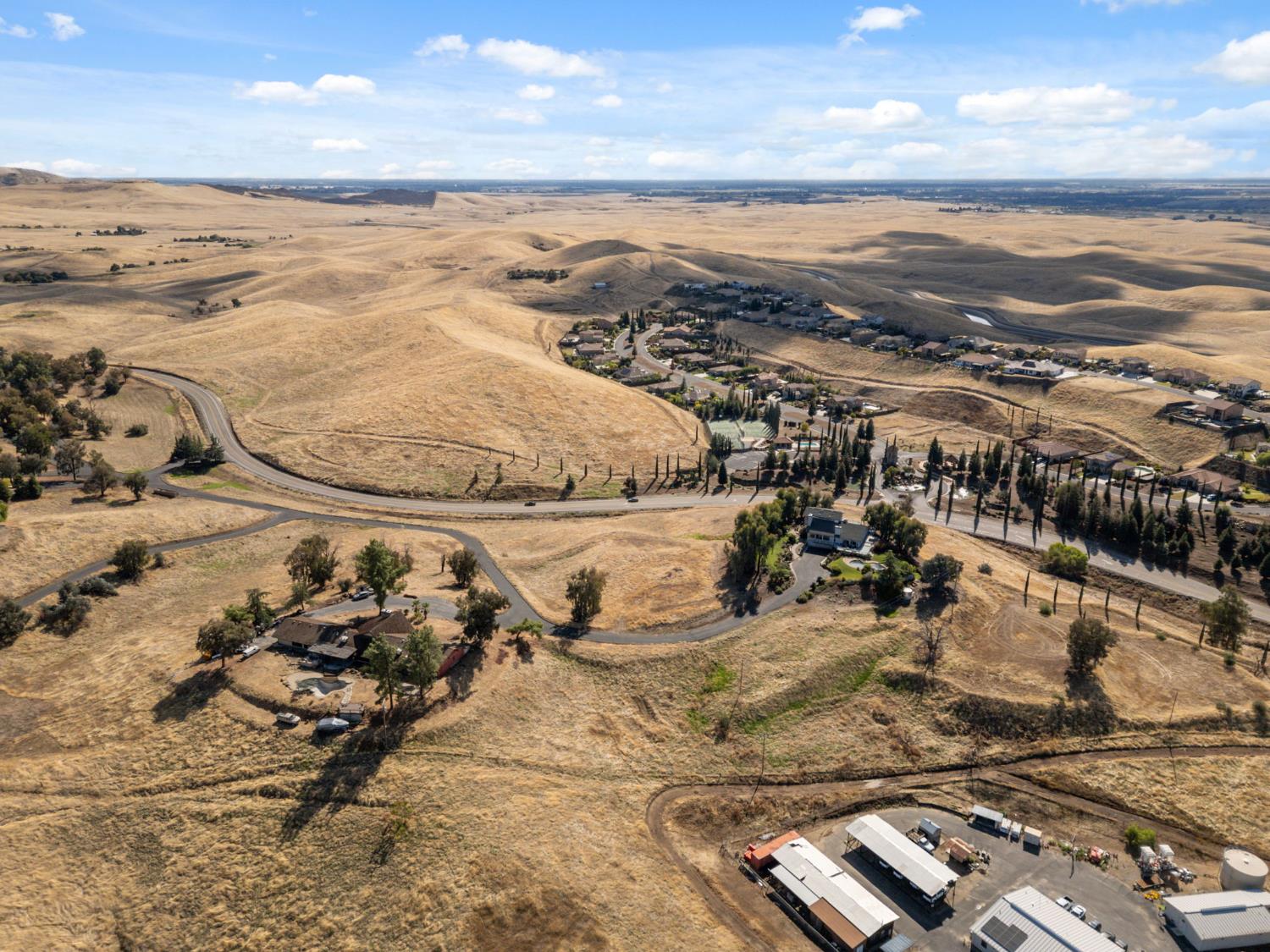 4614 Millerton Rd, Friant, CA 93626