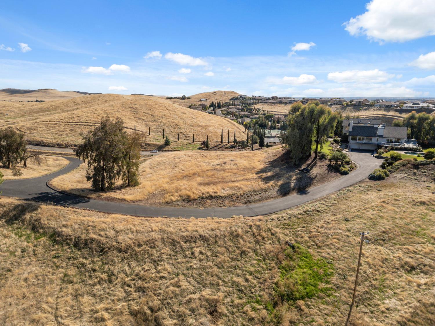 4614 Millerton Rd, Friant, CA 93626