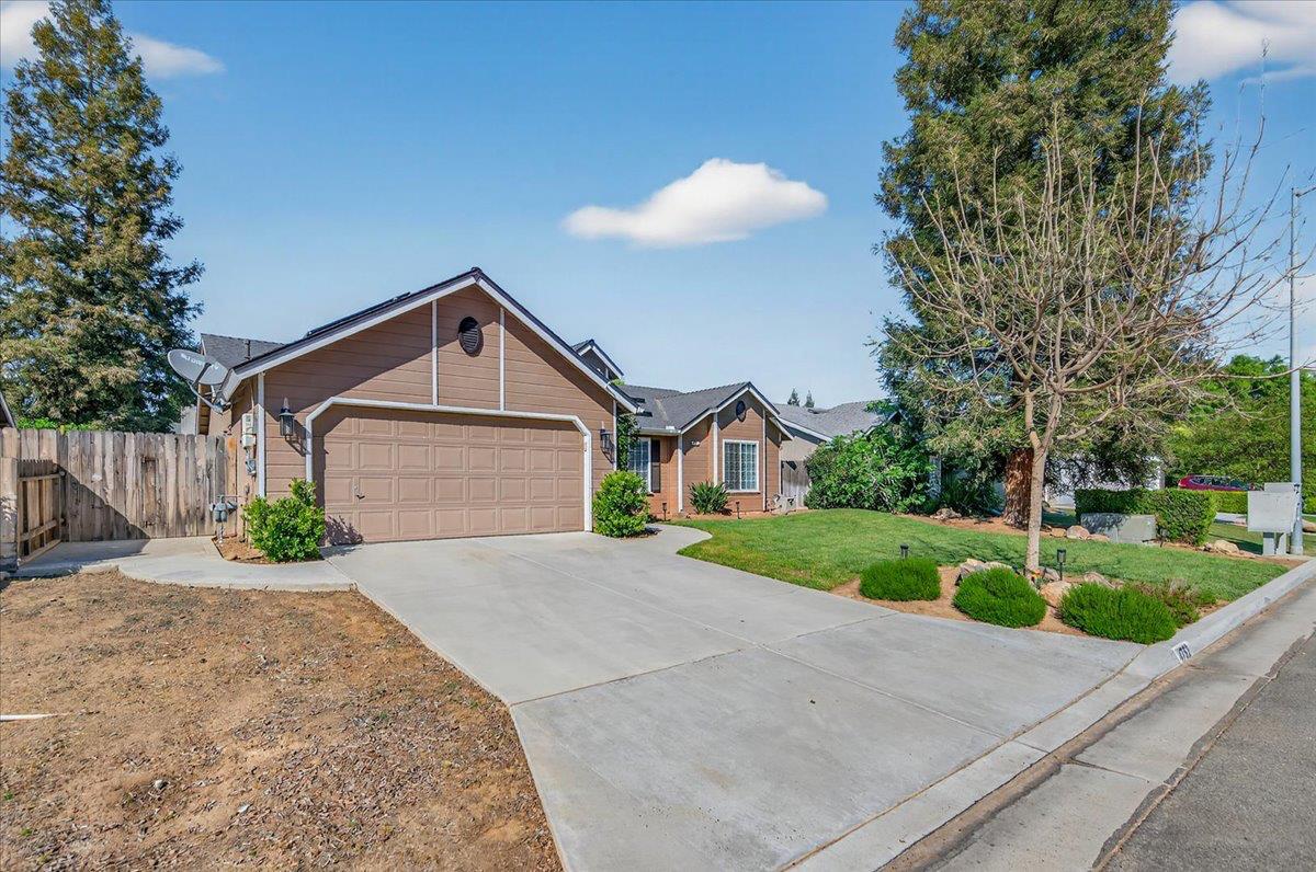 4752 W Mesa Ave, Fresno, CA 93722