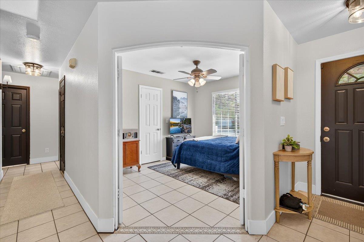 4752 W Mesa Ave, Fresno, CA 93722