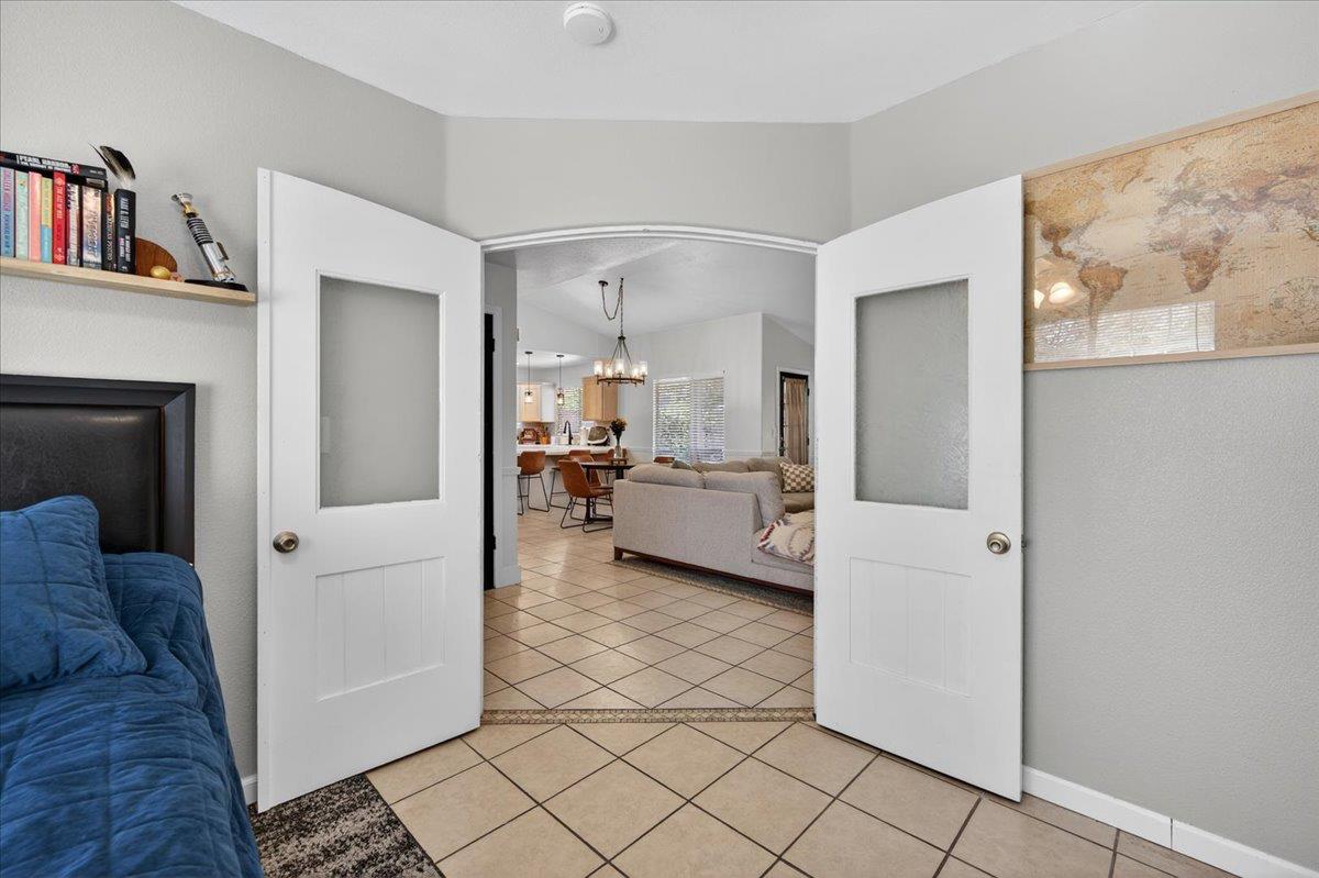 4752 W Mesa Ave, Fresno, CA 93722