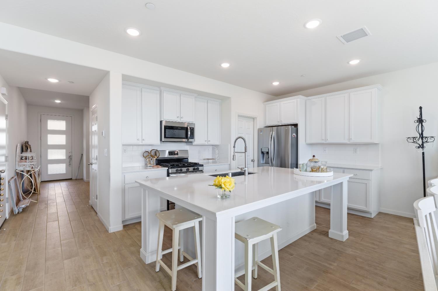 1617 N Filbert Ave, Fresno, CA 93727