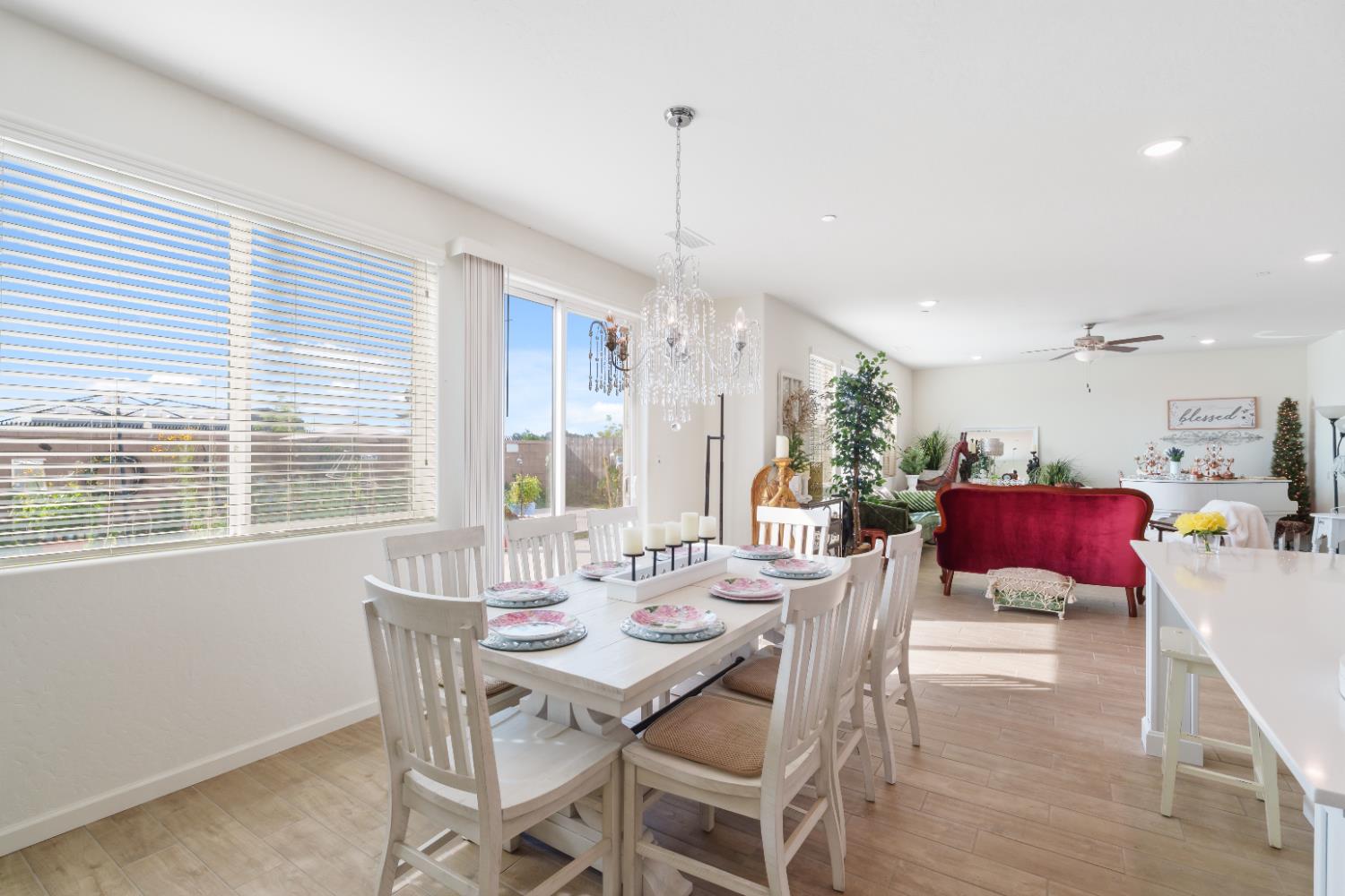 1617 N Filbert Ave, Fresno, CA 93727