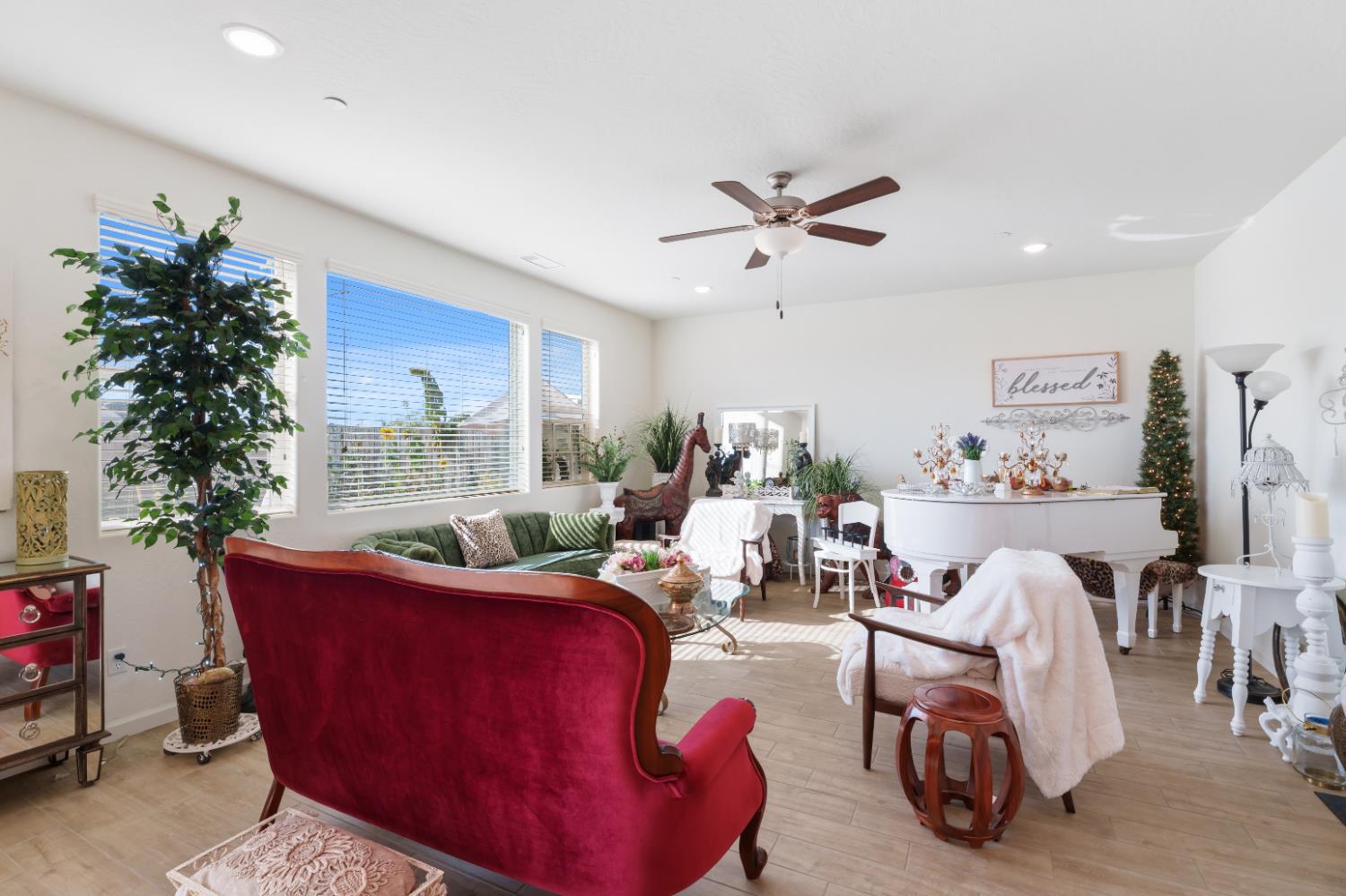 1617 N Filbert Ave, Fresno, CA 93727