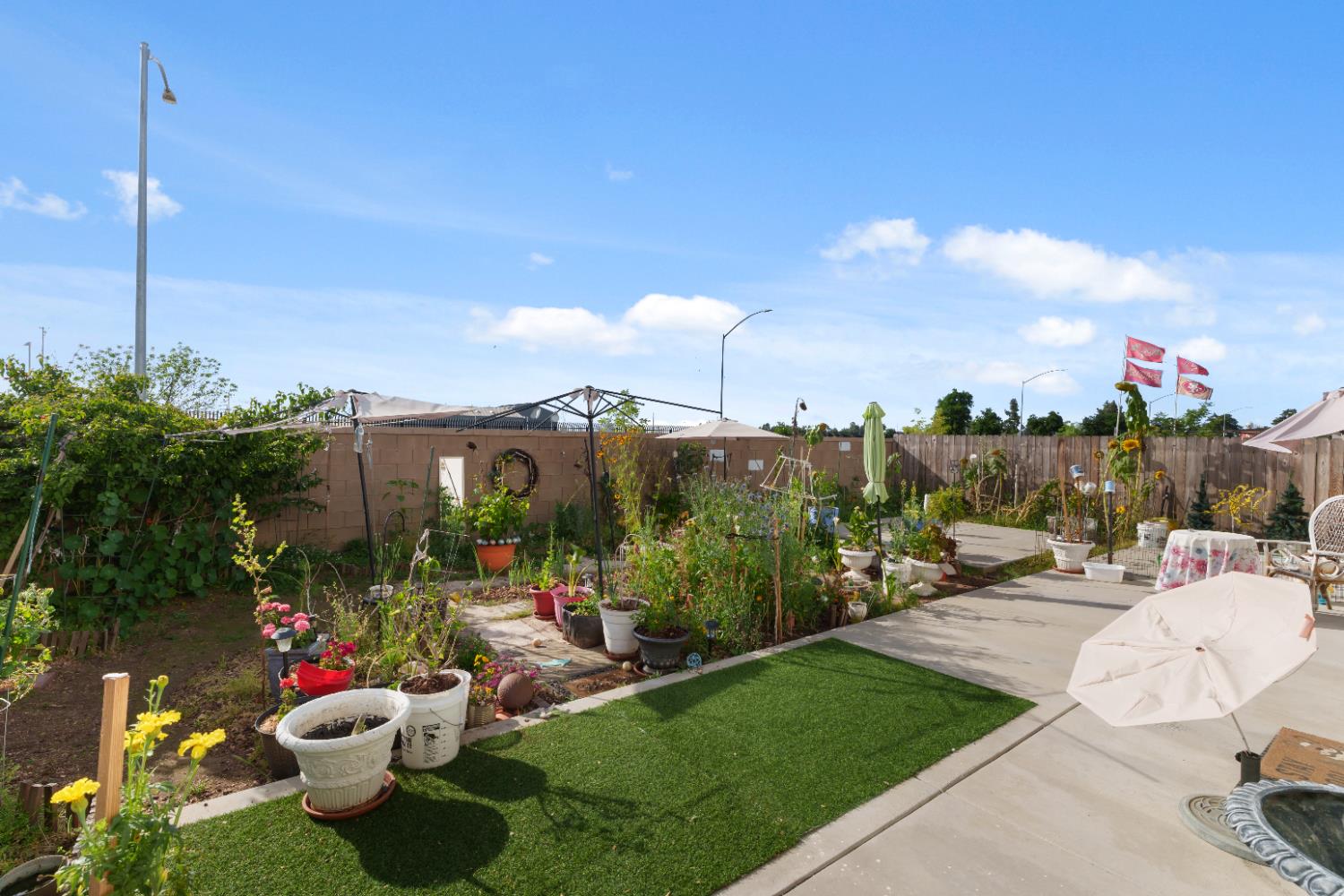 1617 N Filbert Ave, Fresno, CA 93727