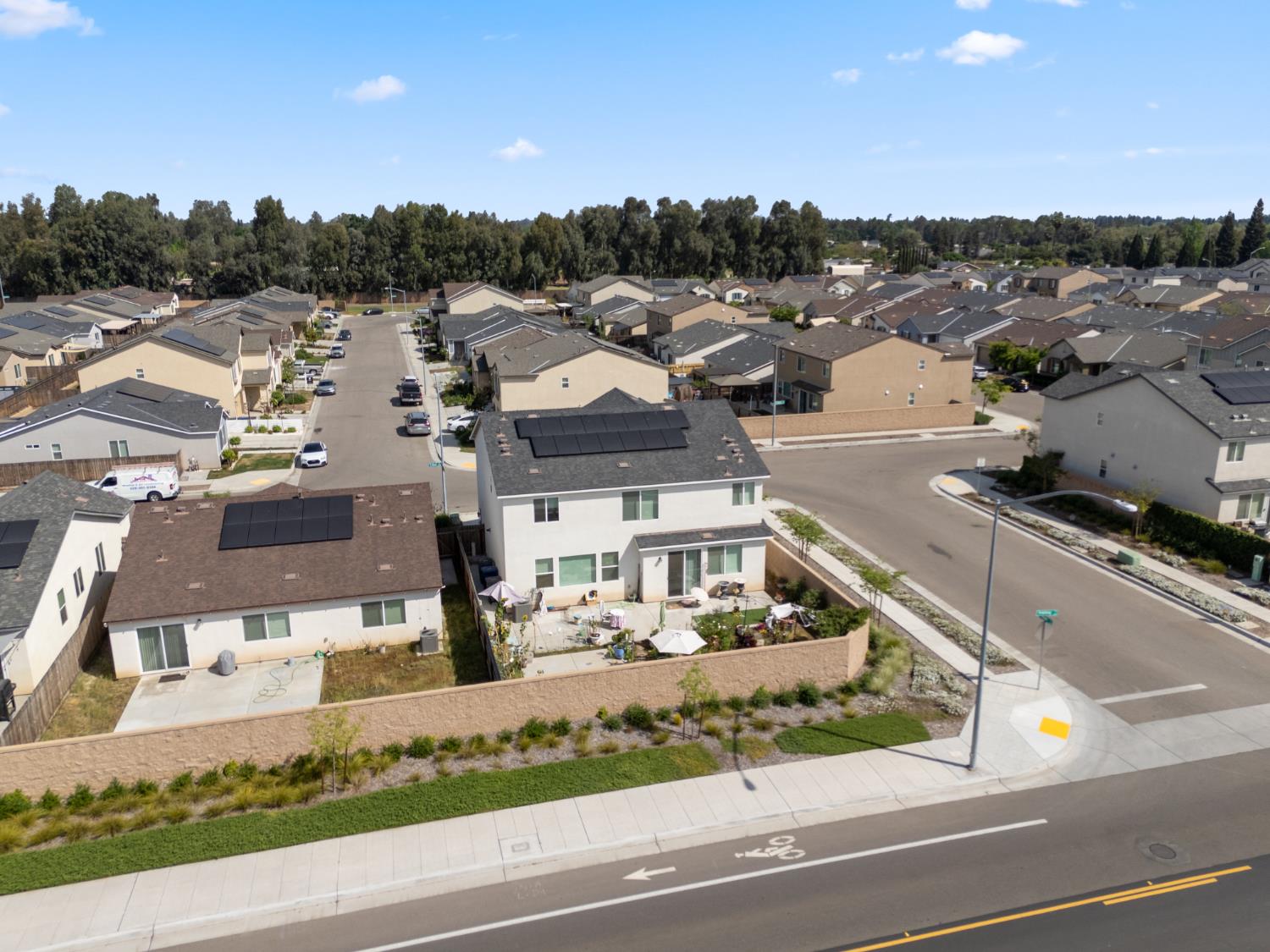 1617 N Filbert Ave, Fresno, CA 93727