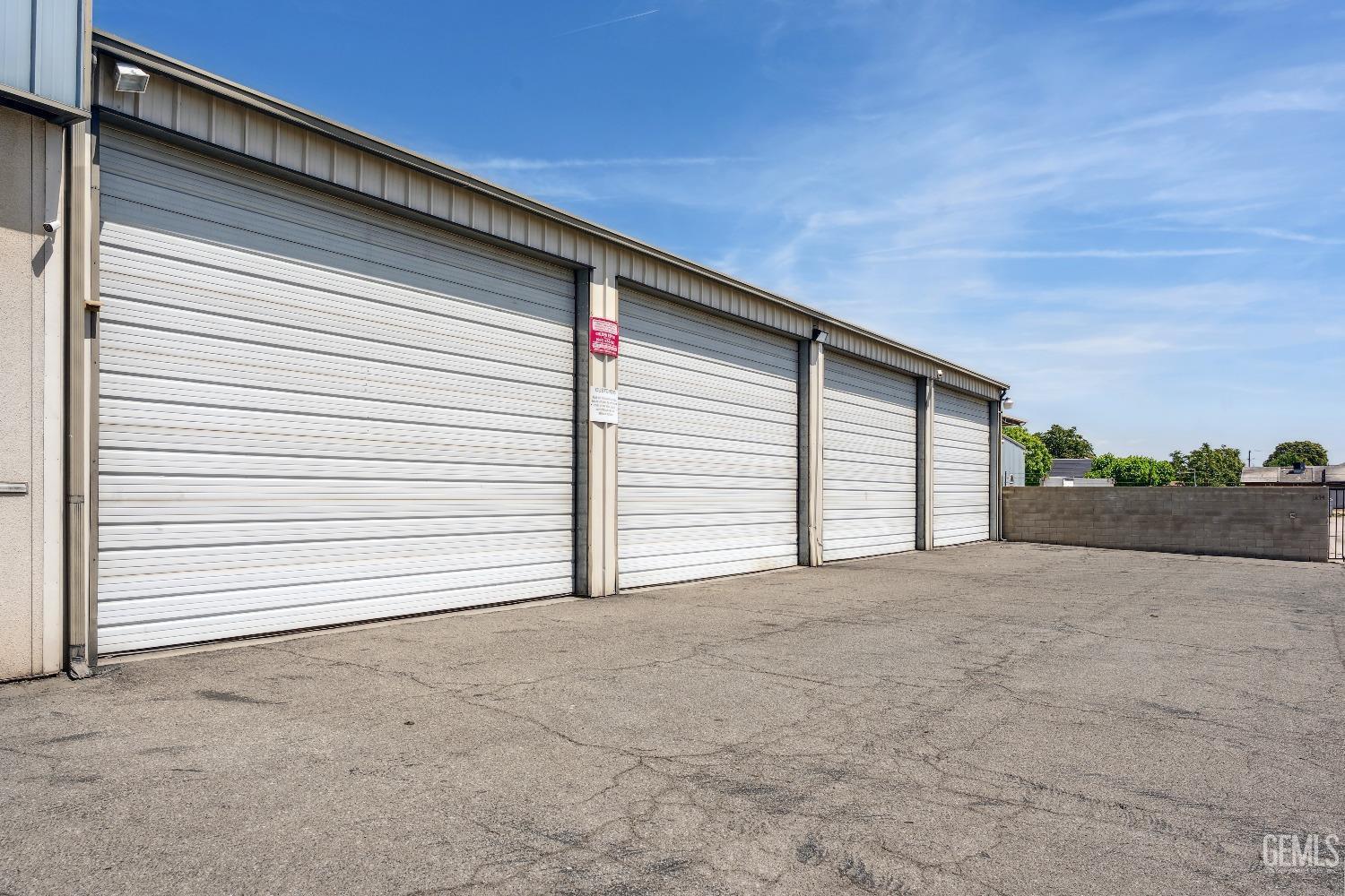 1810 S Chester, Bakersfield, CA 93304