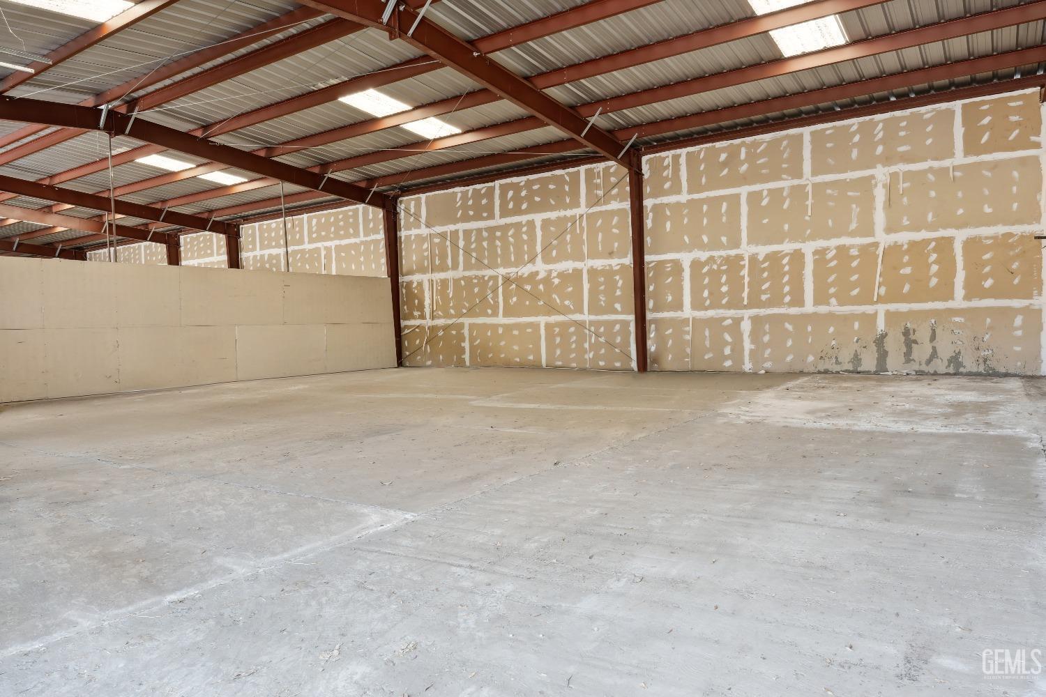 1810 S Chester, Bakersfield, CA 93304