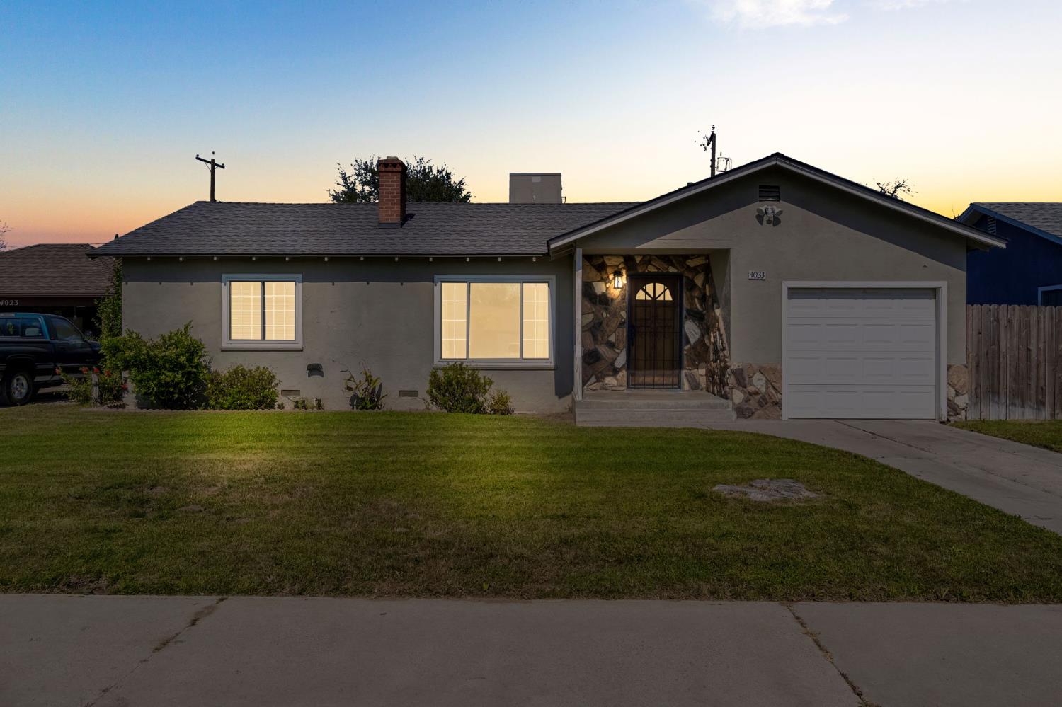 4033 E Brentwood Ave, Fresno, CA 93703