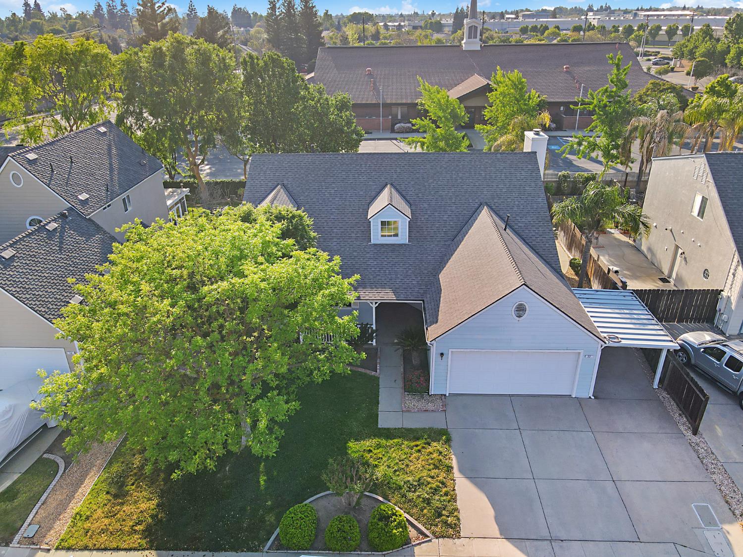 22 N Bliss, Clovis, CA 93611