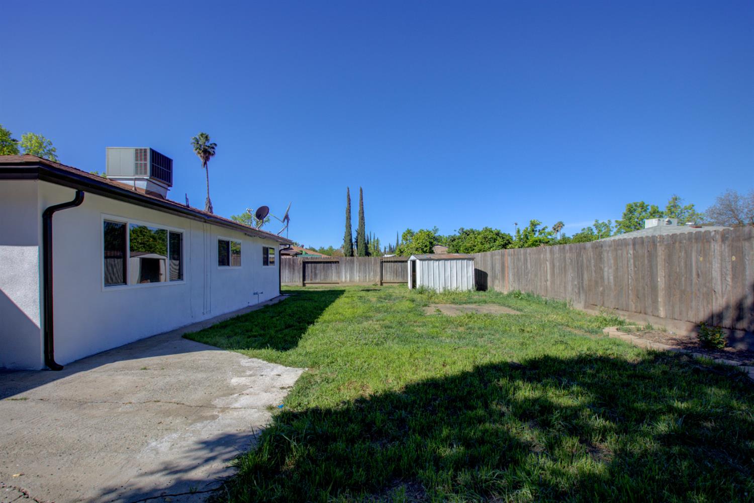 1673 Sacramento, Merced, CA 95348