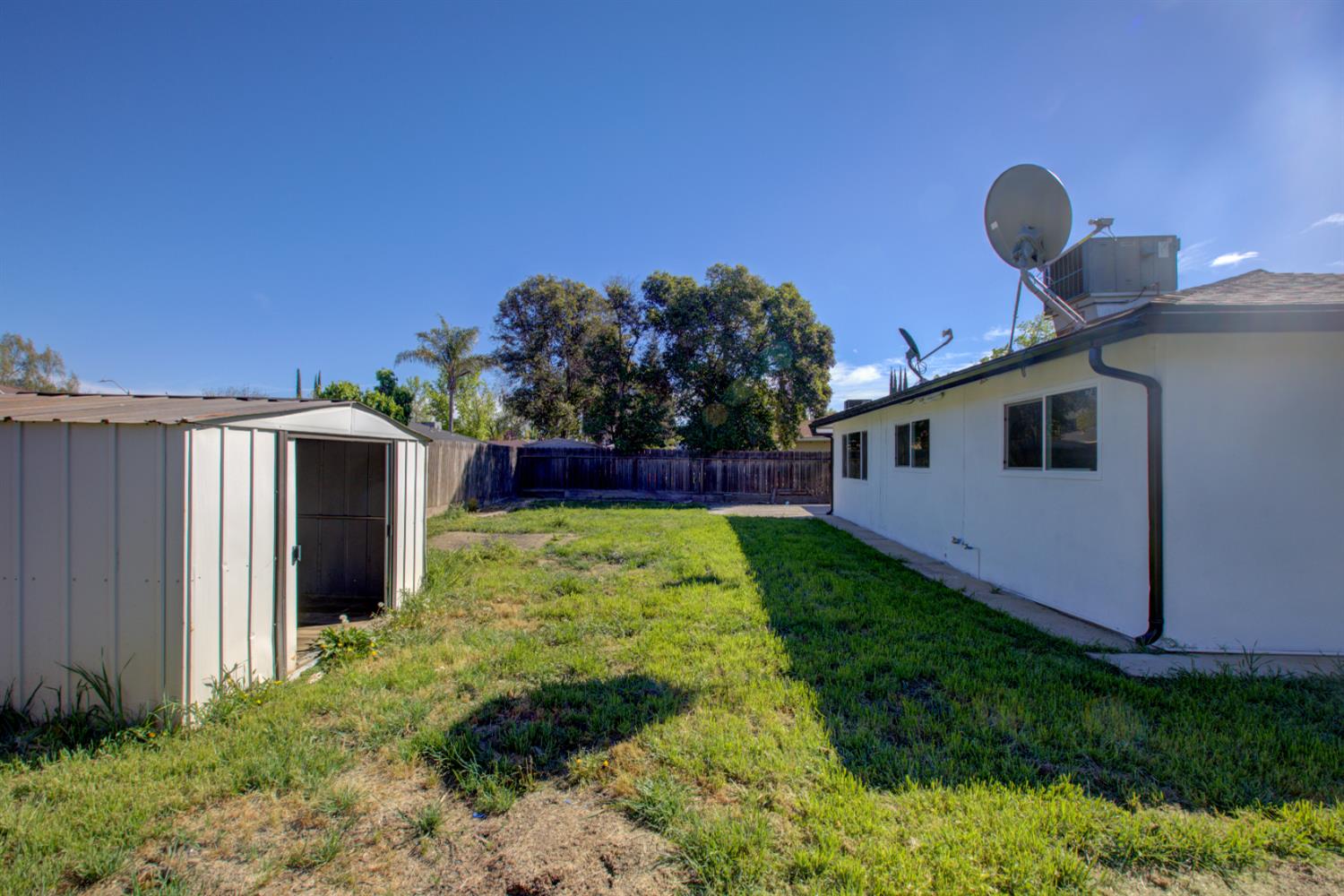 1673 Sacramento, Merced, CA 95348