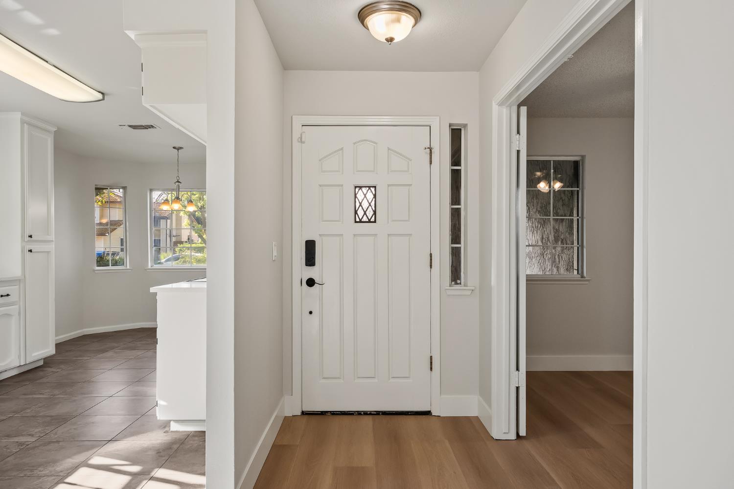 1166 E Goshen Ave, Fresno, CA 93720