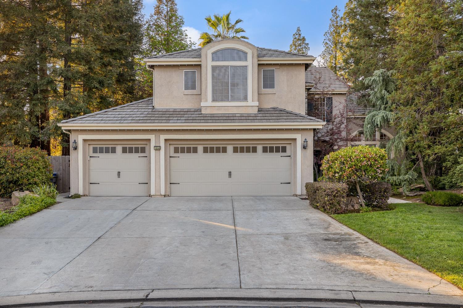 10340 N Sinclair Cir, Fresno, CA 93730