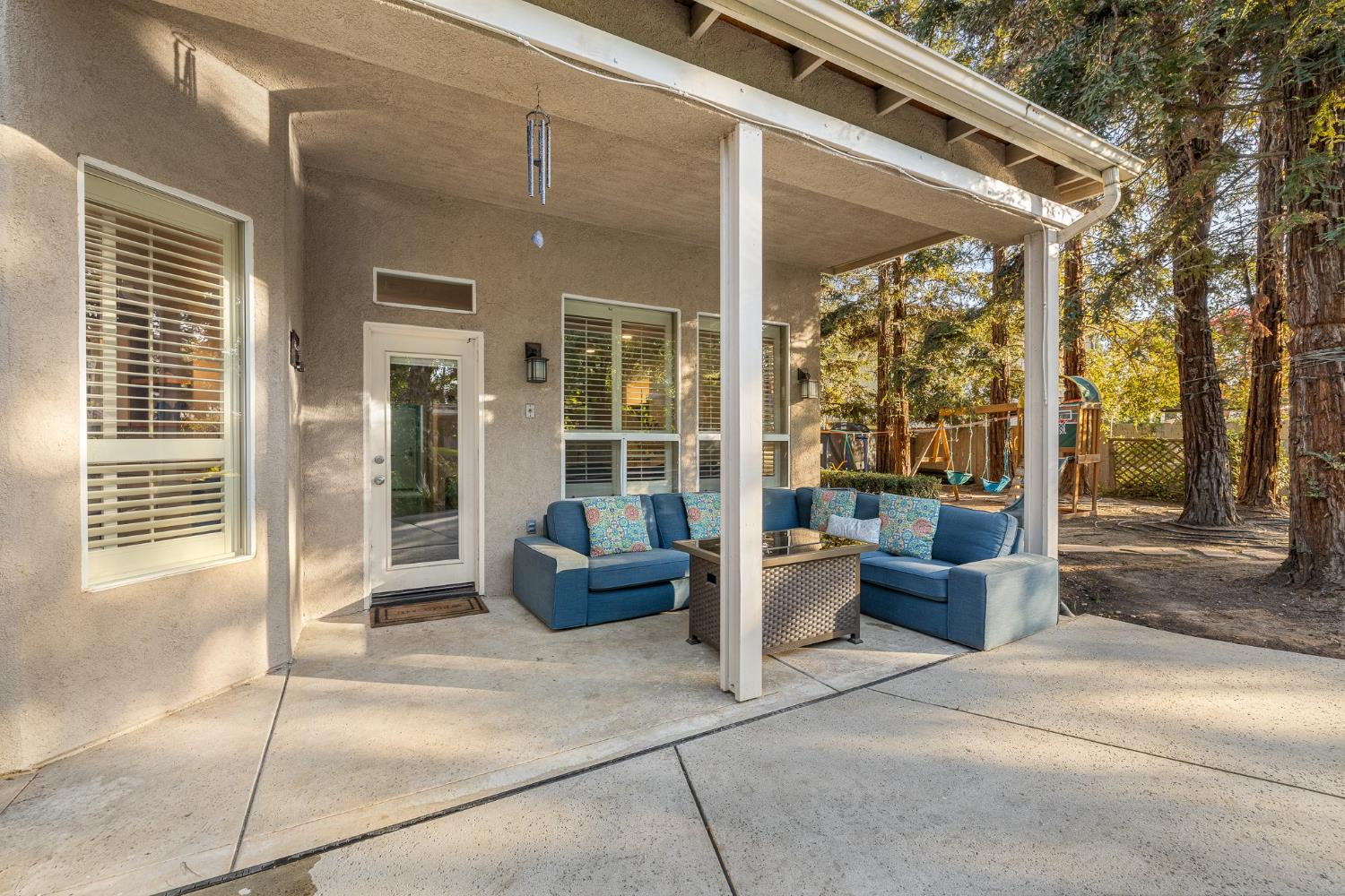 10340 N Sinclair Cir, Fresno, CA 93730