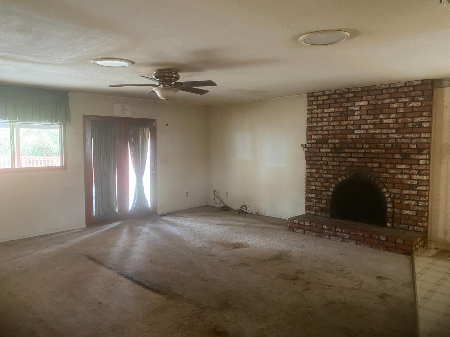 2654 E Warner Ave, Fresno, CA 93710