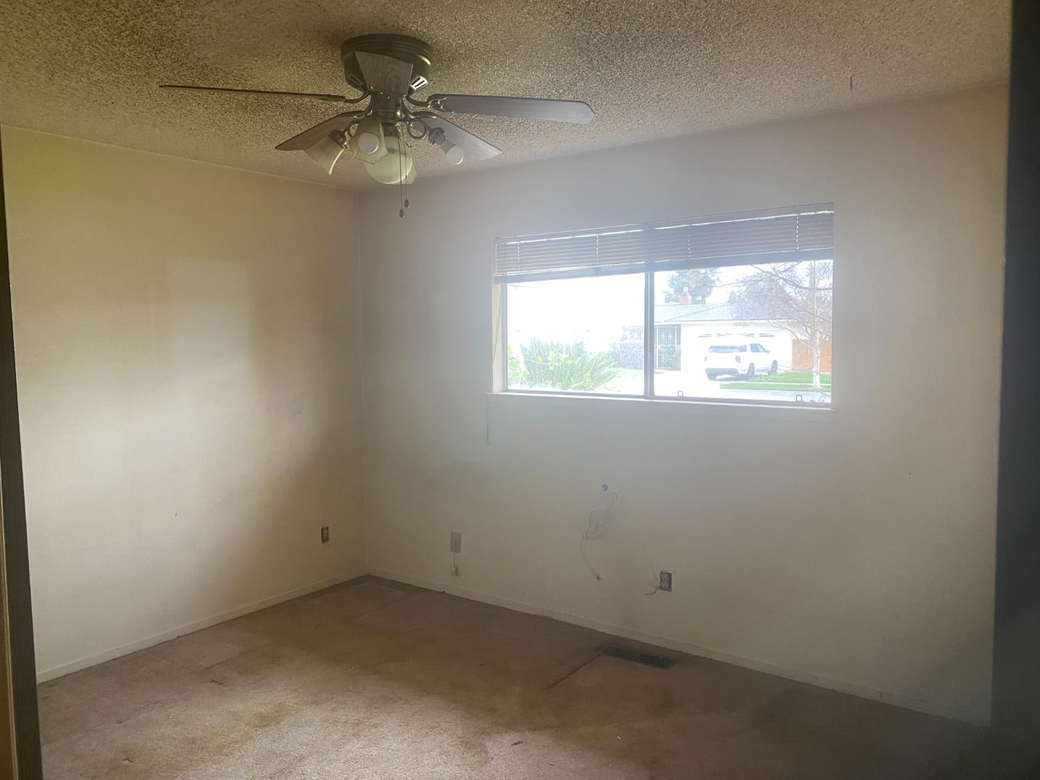 2654 E Warner Ave, Fresno, CA 93710