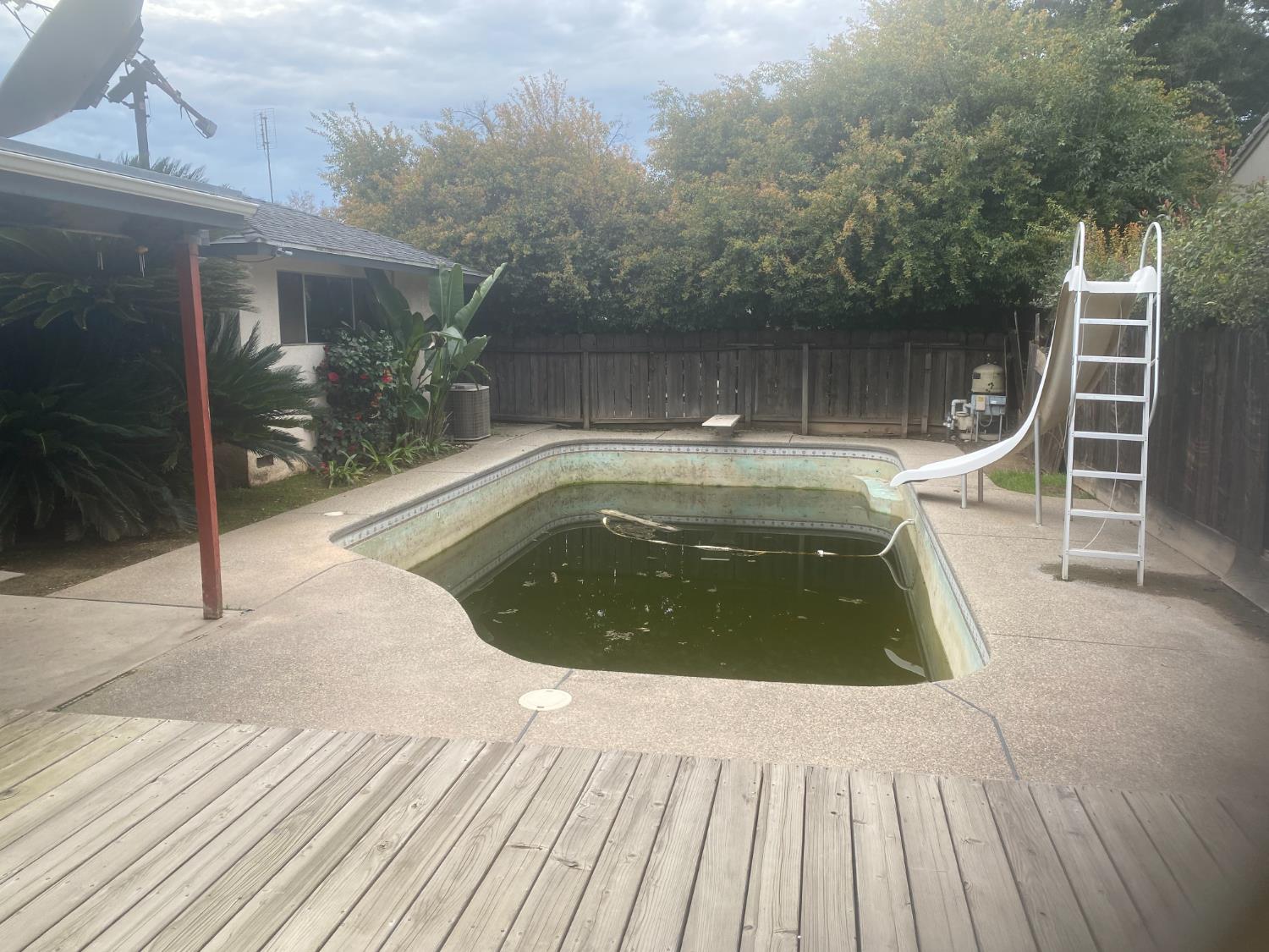 2654 E Warner Ave, Fresno, CA 93710