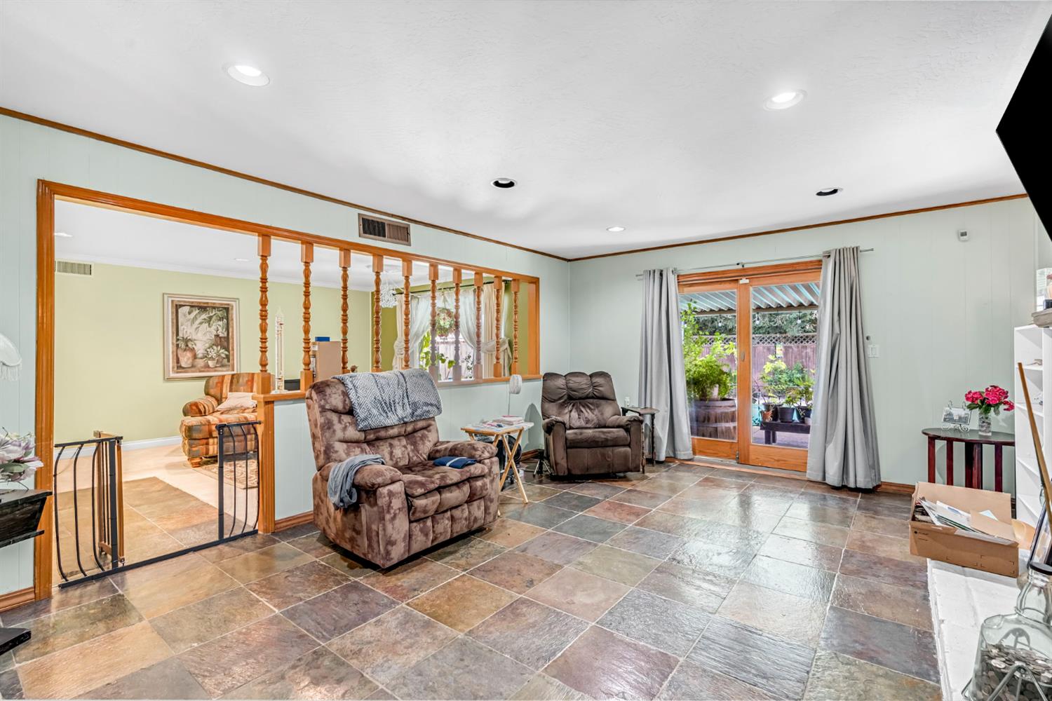 5136 N Sherman Ave N, Fresno, CA 93710