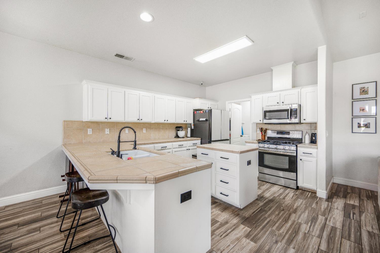 5391 E Burns Ave, Fresno, CA 93725