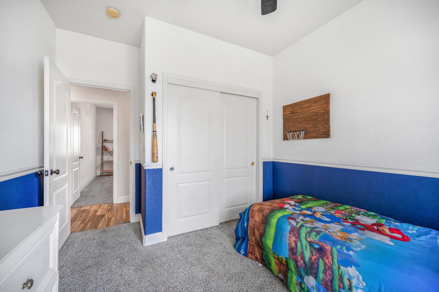 5391 E Burns Ave, Fresno, CA 93725