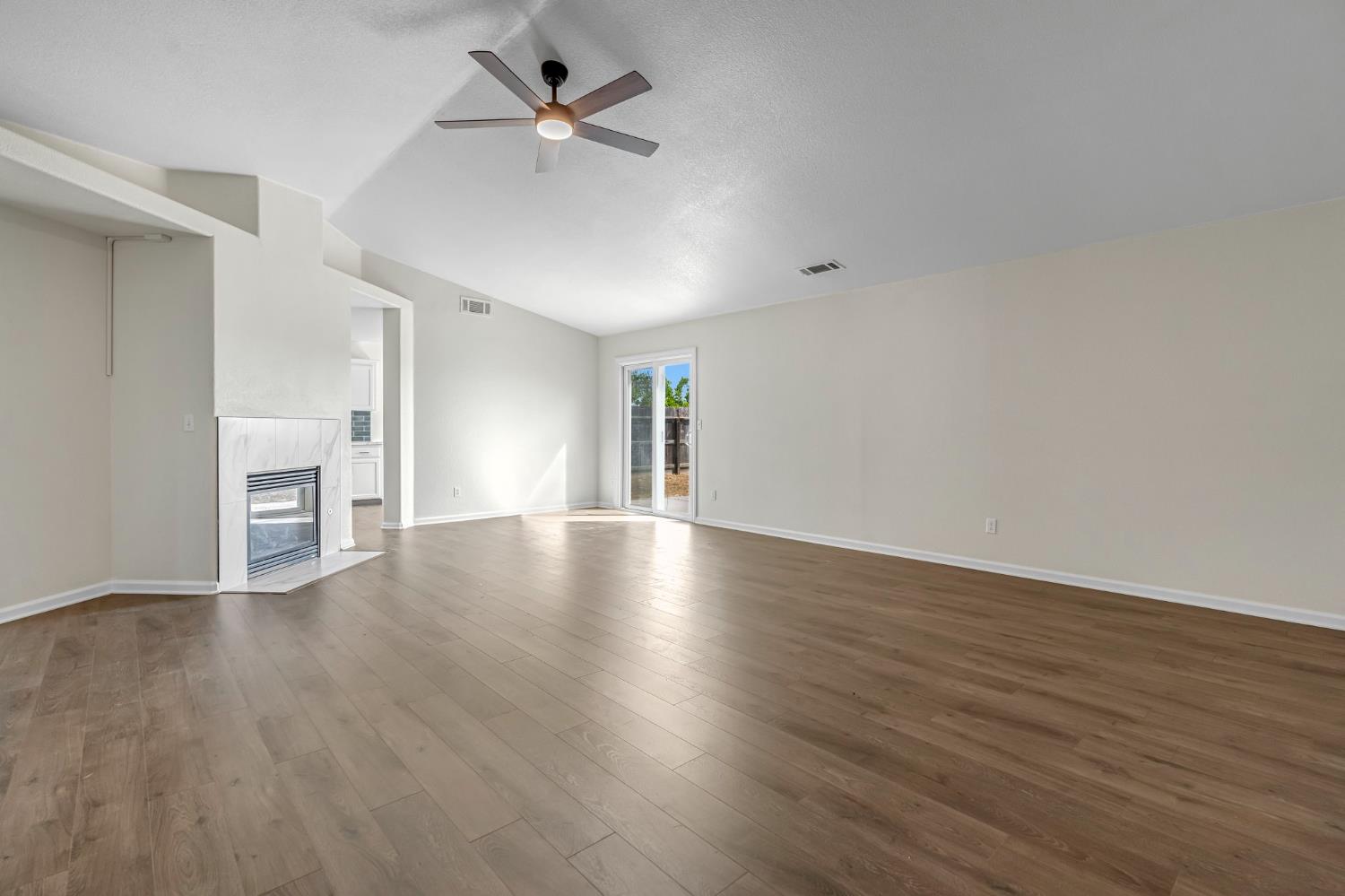 5222 N Contessa Ave, Fresno, CA 93723