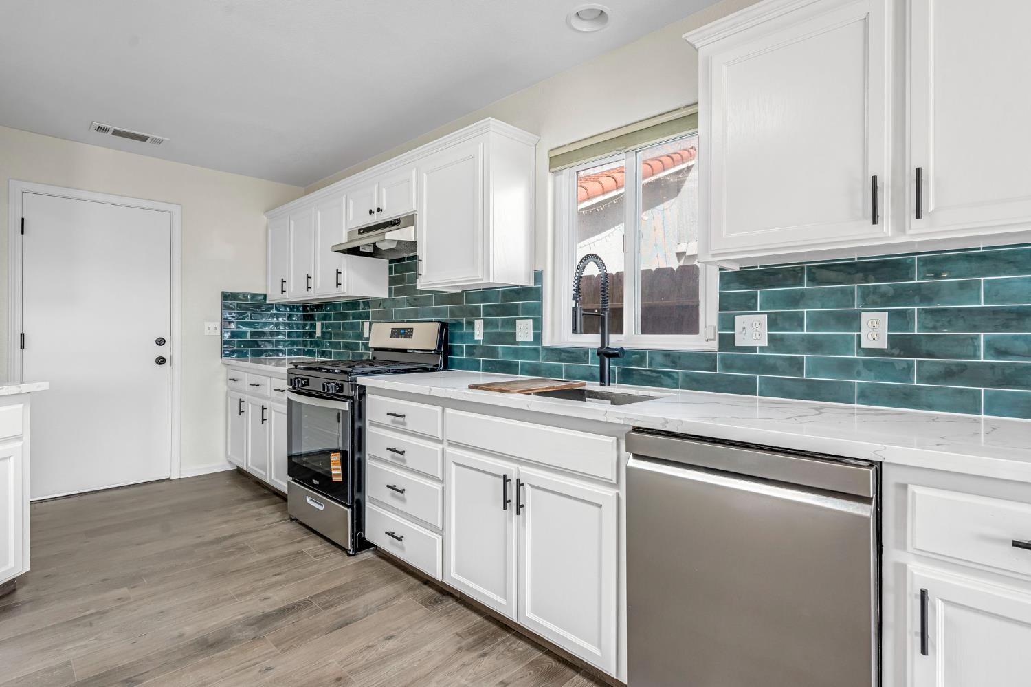 5222 N Contessa Ave, Fresno, CA 93723