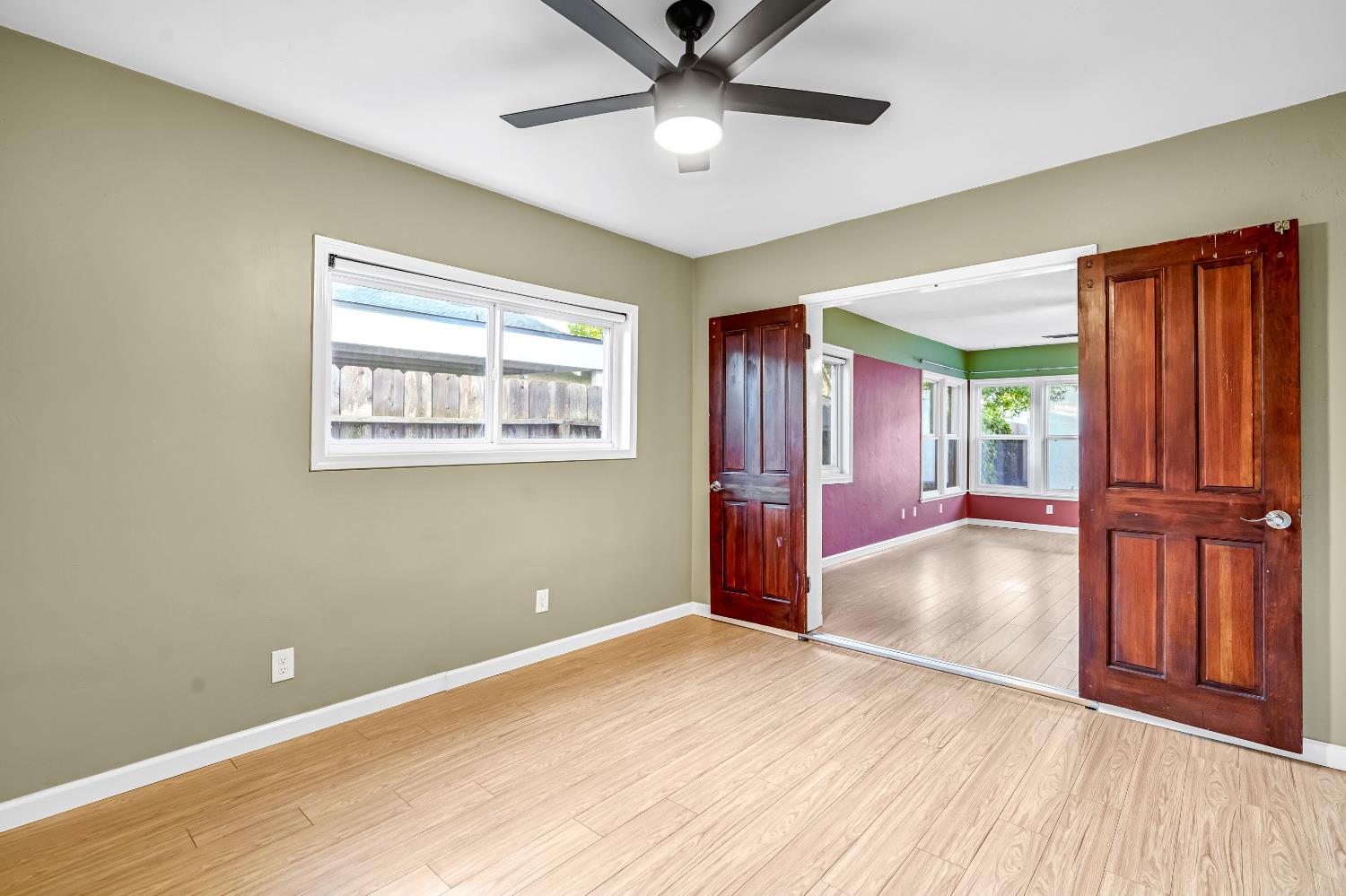 553 E Michigan Ave, Fresno, CA 93704