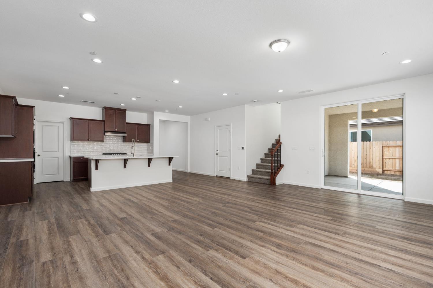 1258 Talus Way S, Madera, CA 93636