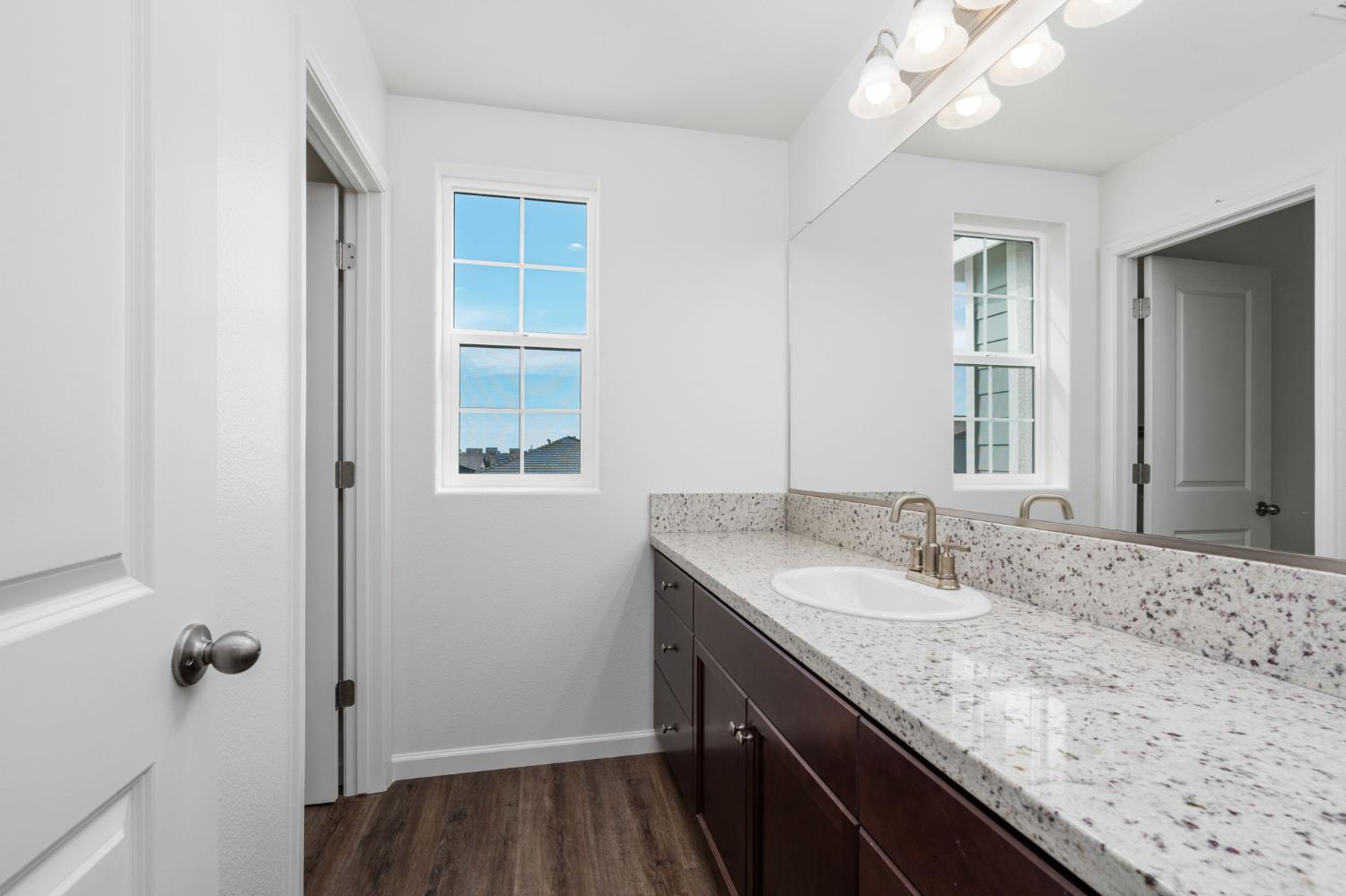 1258 Talus Way S, Madera, CA 93636