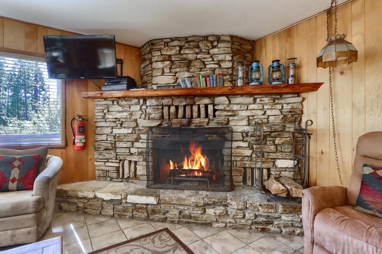 2628 W Bruce, Wawona, CA 95389