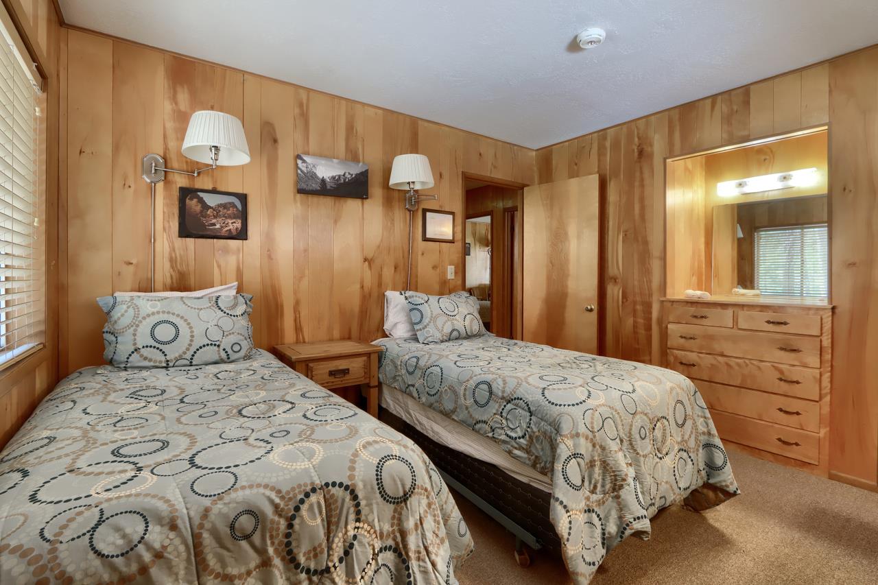 2628 W Bruce, Wawona, CA 95389