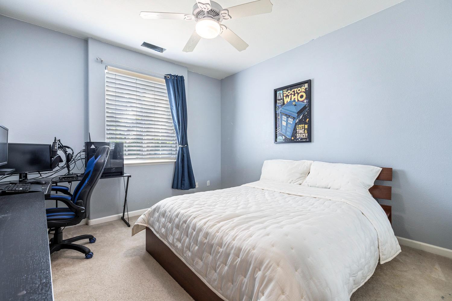 8697 N Talladega Way, Fresno, CA 93720