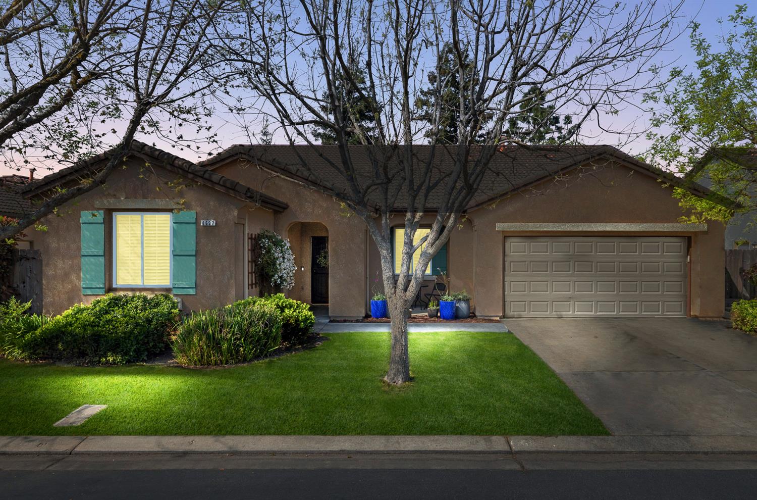 8697 N Talladega Way, Fresno, CA 93720