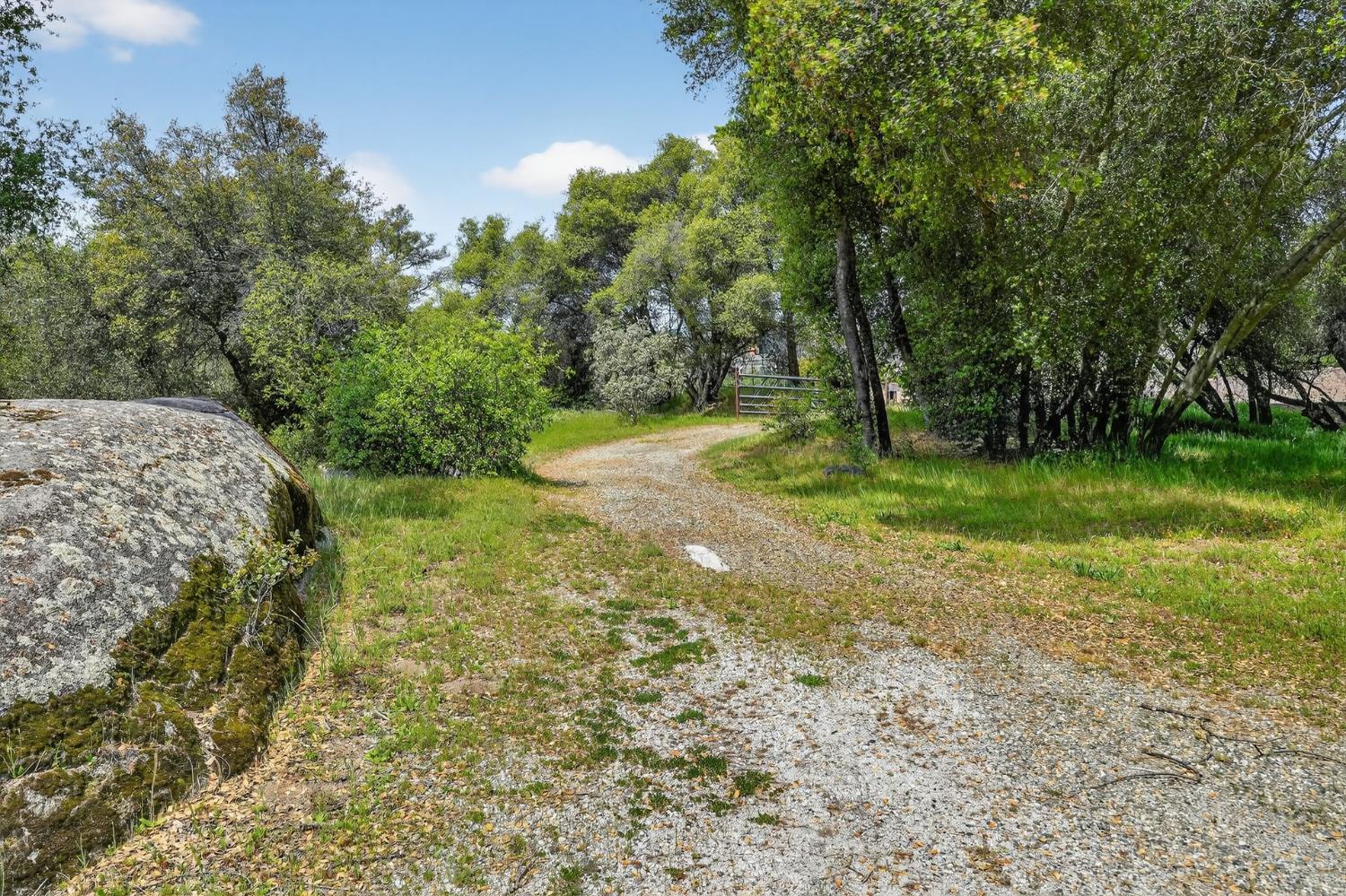 40790 Hwy 49, Oakhurst, CA 93644