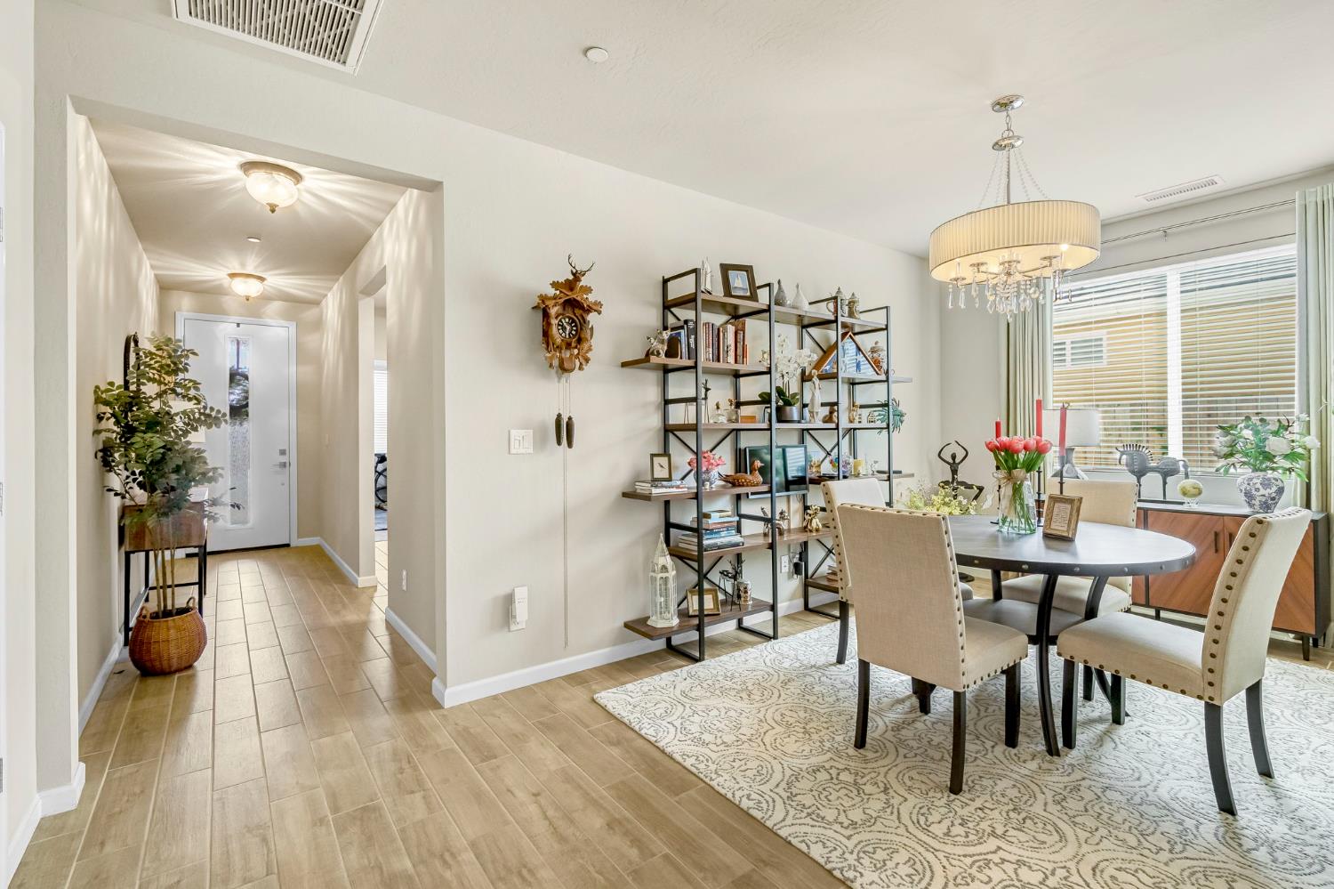 994 Groveland Ave W, Madera, CA 93636