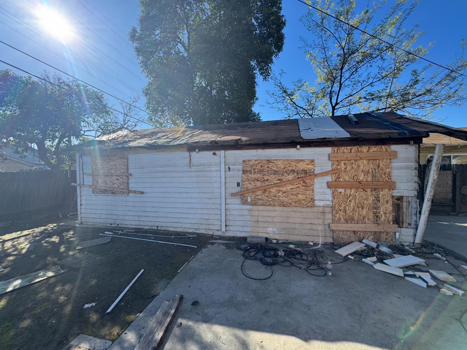 986 N Wilson Ave, Fresno, CA 93728