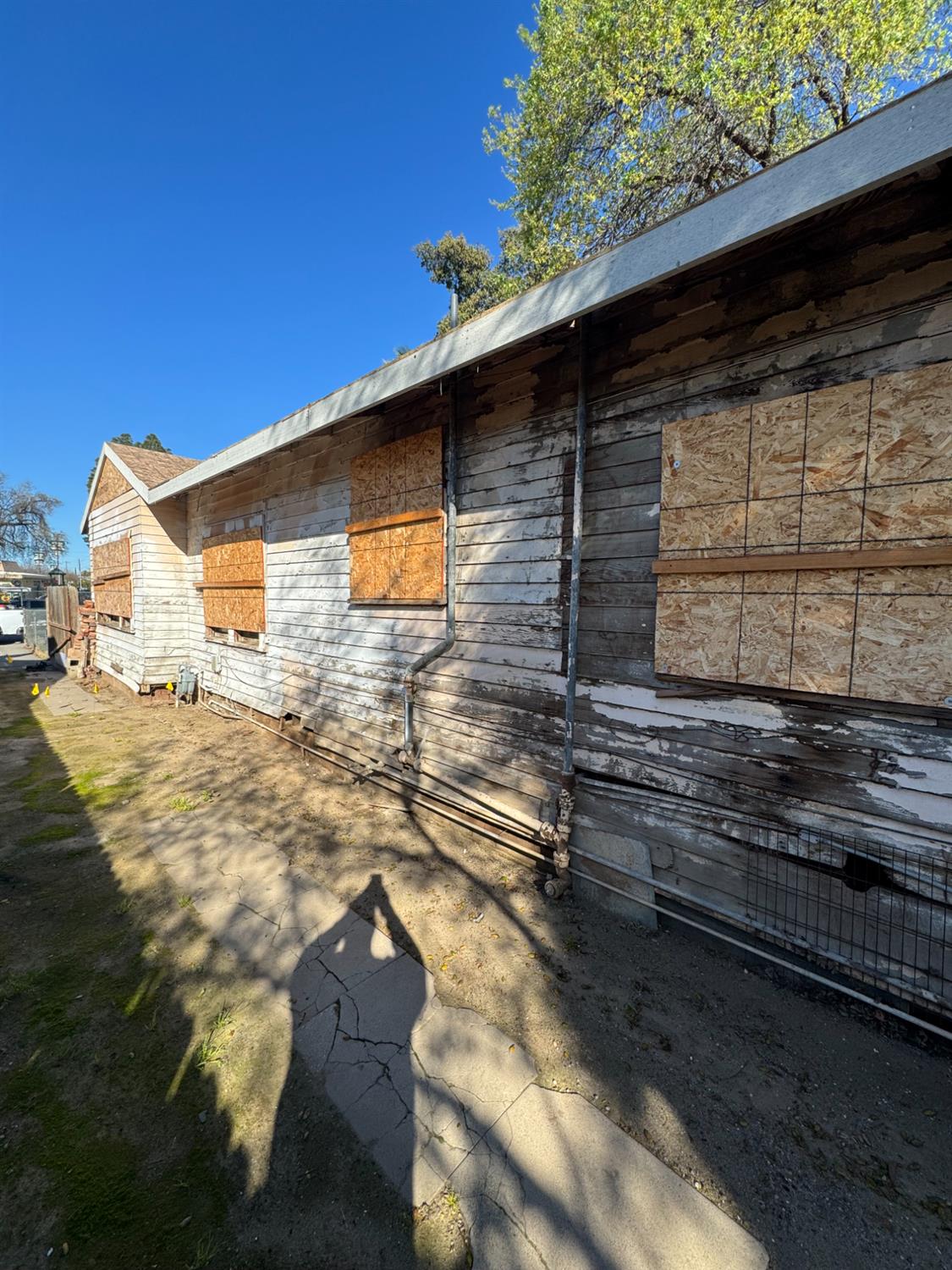 986 N Wilson Ave, Fresno, CA 93728