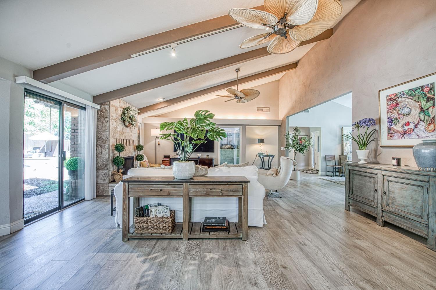 480 E Cole Ave, Fresno, CA 93720