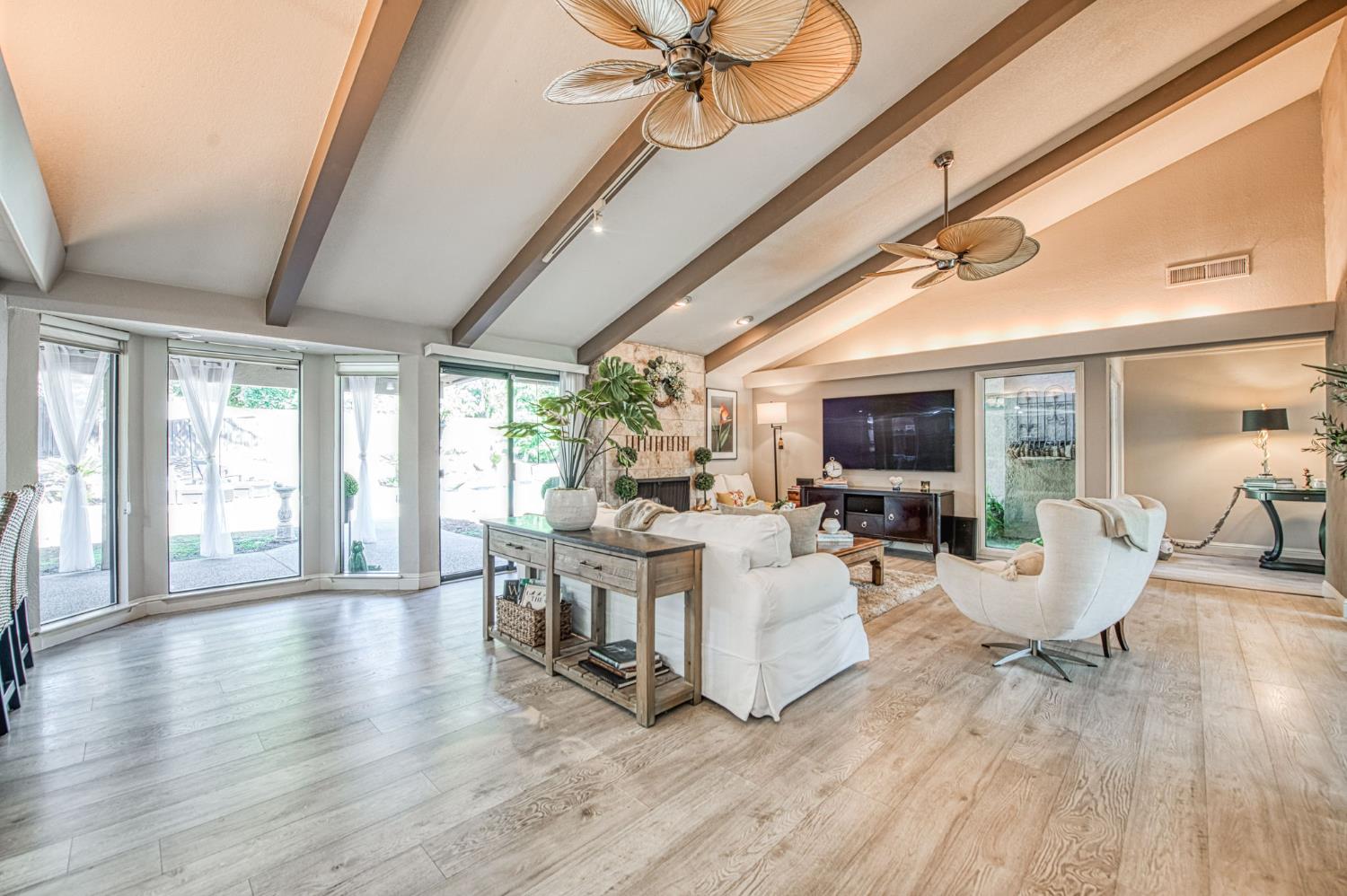 480 E Cole Ave, Fresno, CA 93720