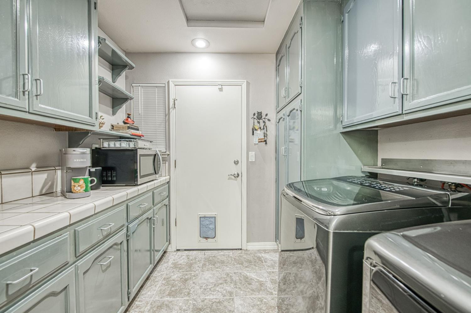 480 E Cole Ave, Fresno, CA 93720