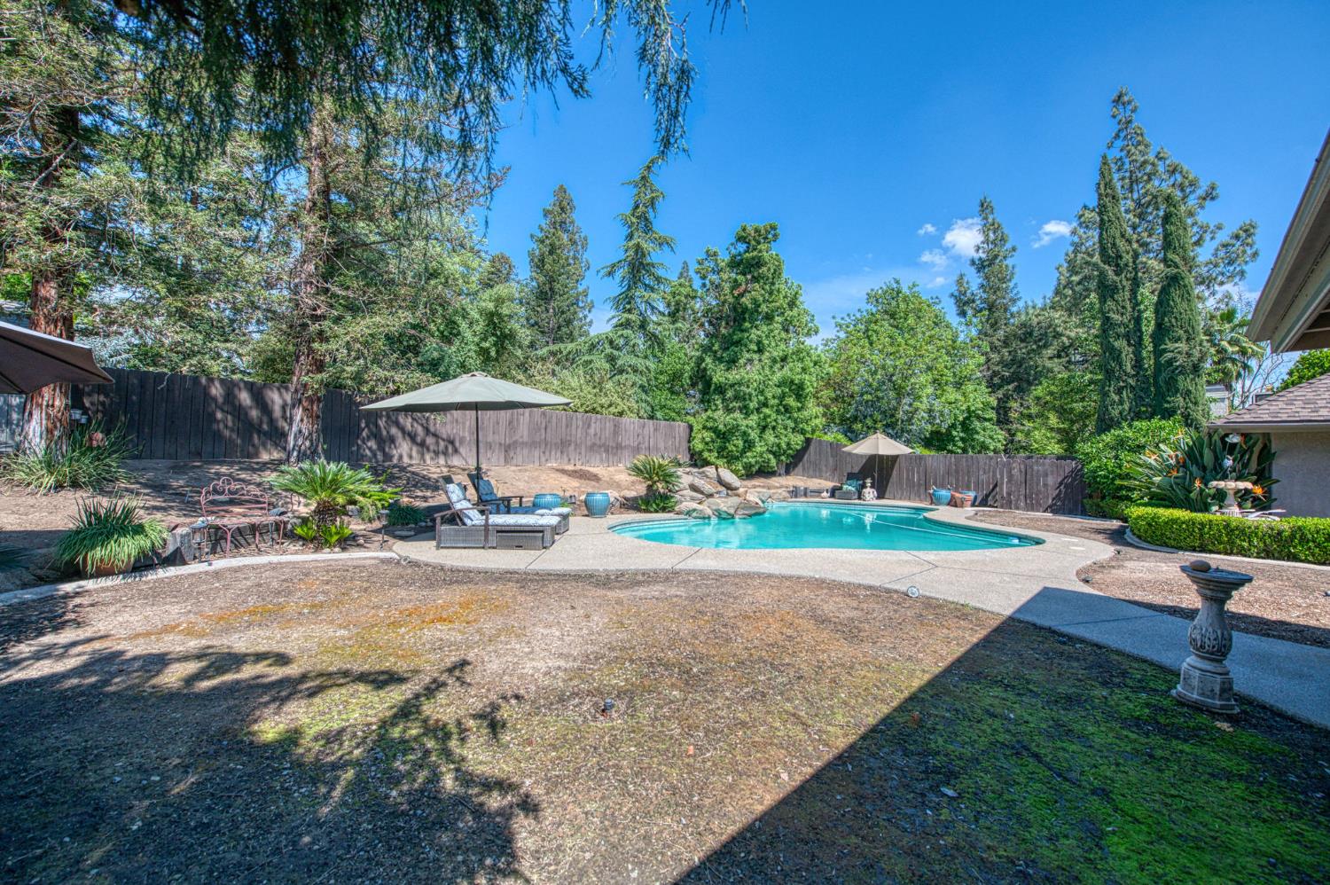 480 E Cole Ave, Fresno, CA 93720