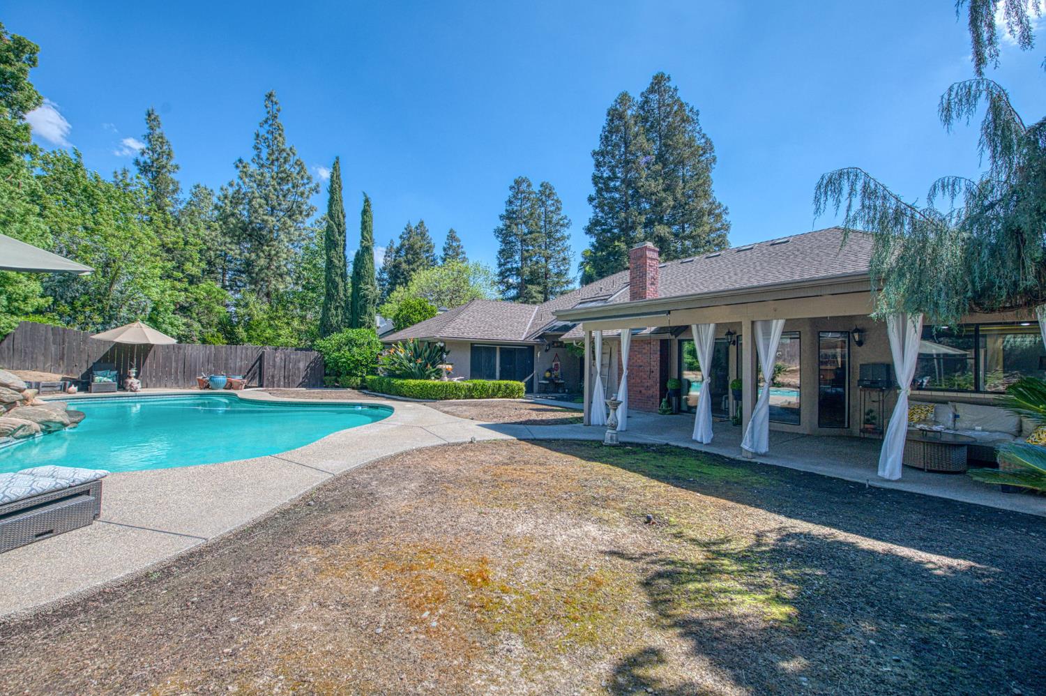 480 E Cole Ave, Fresno, CA 93720