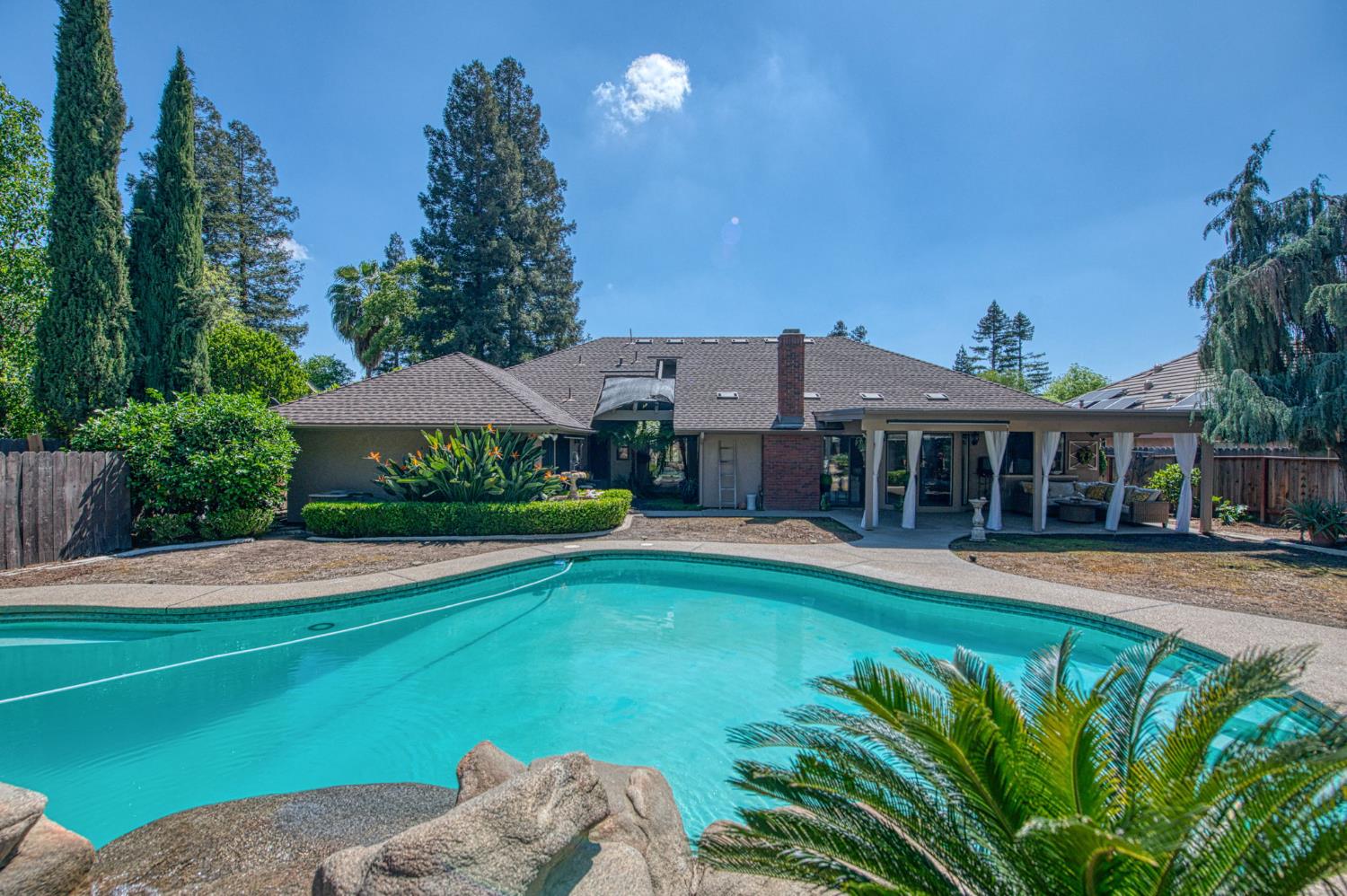 480 E Cole Ave, Fresno, CA 93720