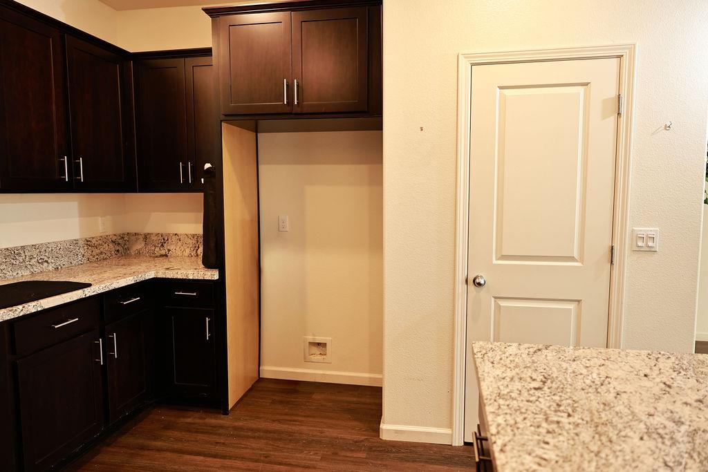 1382 Shoreline Dr, Madera, CA 93637