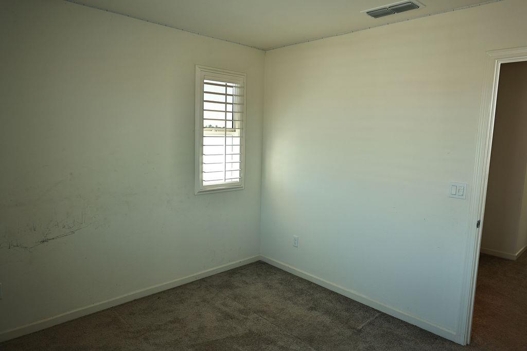 1382 Shoreline Dr, Madera, CA 93637