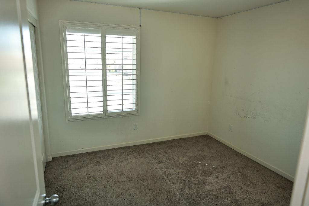 1382 Shoreline Dr, Madera, CA 93637